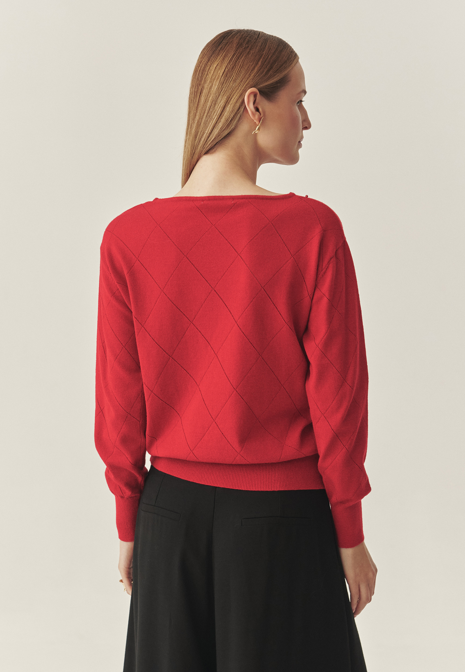 OZDOBLJEN PULOVER Z VISKOZO - AZAKI