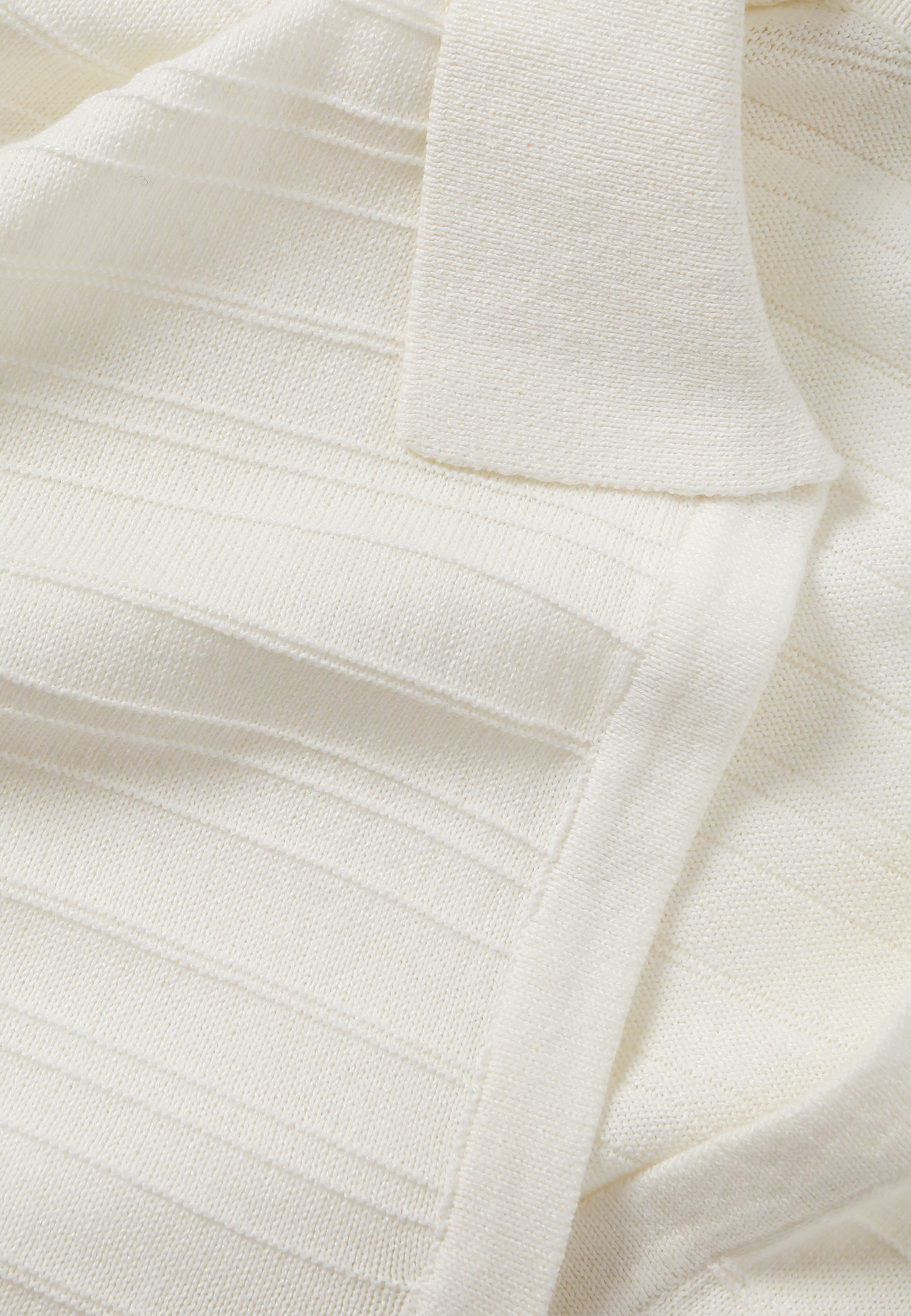 DZIANINOWA BLUZKA Z KOŁNIERZYKIEM - LIVIRI BIAŁY 2