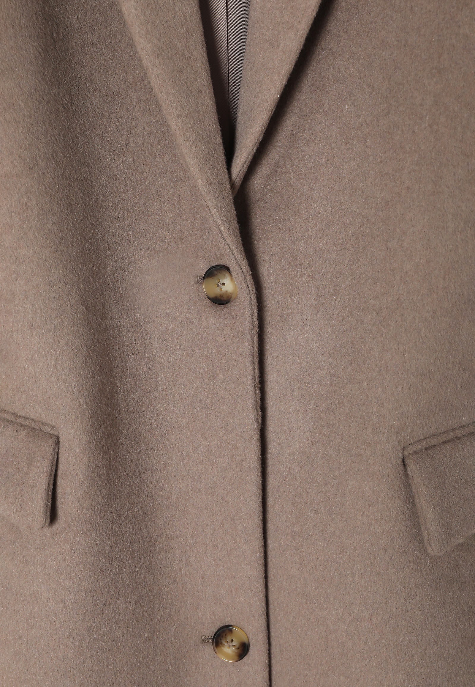 LONG SINGLE-BREASTED LADIES’ COAT WITH SPACIOUS POCKETS - MAWE LONG SINGLE-BREASTED LADIES’ COAT WITH SPACIOUS POCKETS - MAWE BEIGE 103791
