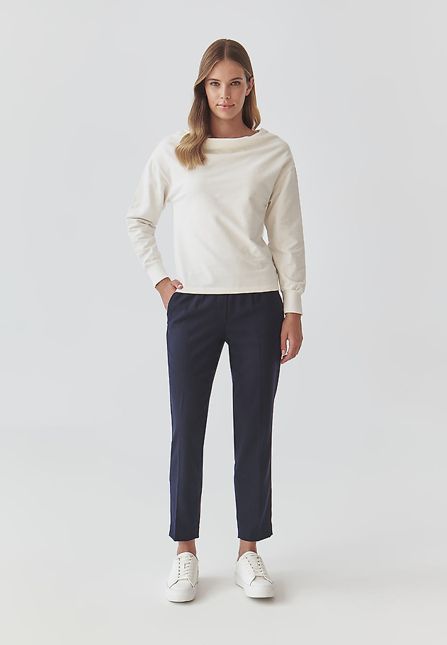 STYLISH LADIES’ SWEATSHIRT WITH WATER NECKLINE - MALIA STYLISH LADIES’ SWEATSHIRT WITH WATER NECKLINE - MALIA ECRU 2