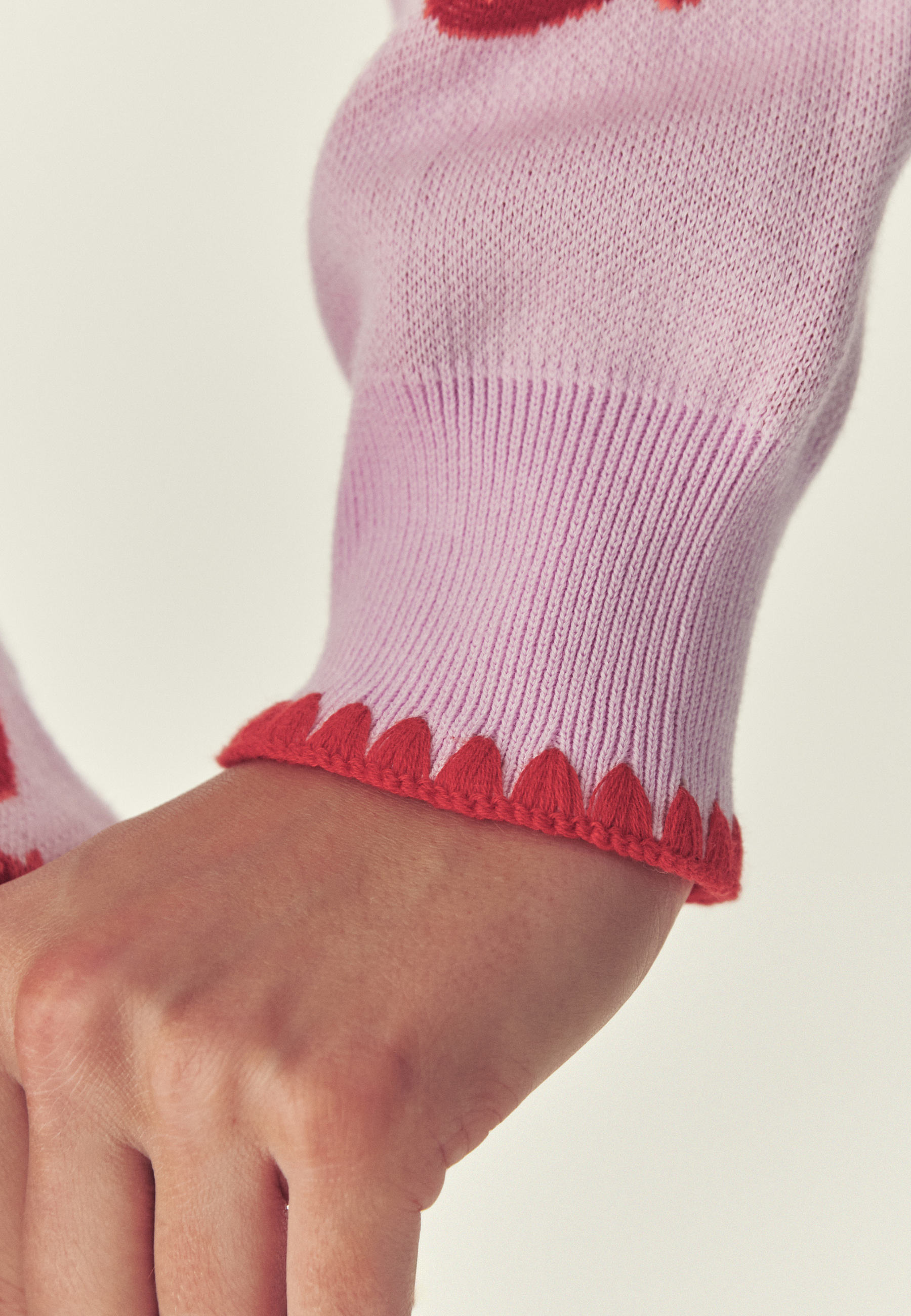 BAVLNĚNÝ SVETR S ORIGINÁLNÍM VZOREM – LANGOSTA