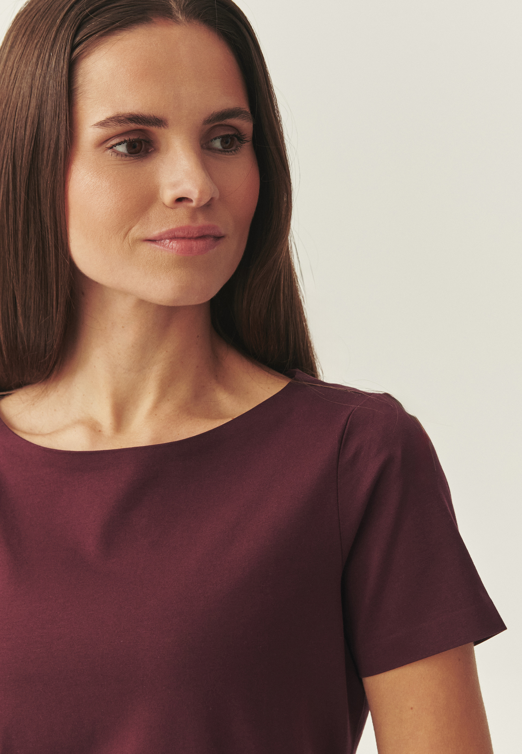 KLASYCZNA BLUZKA Z KLEJONYM WYKOŃCZENIEM - MIKAJA 2