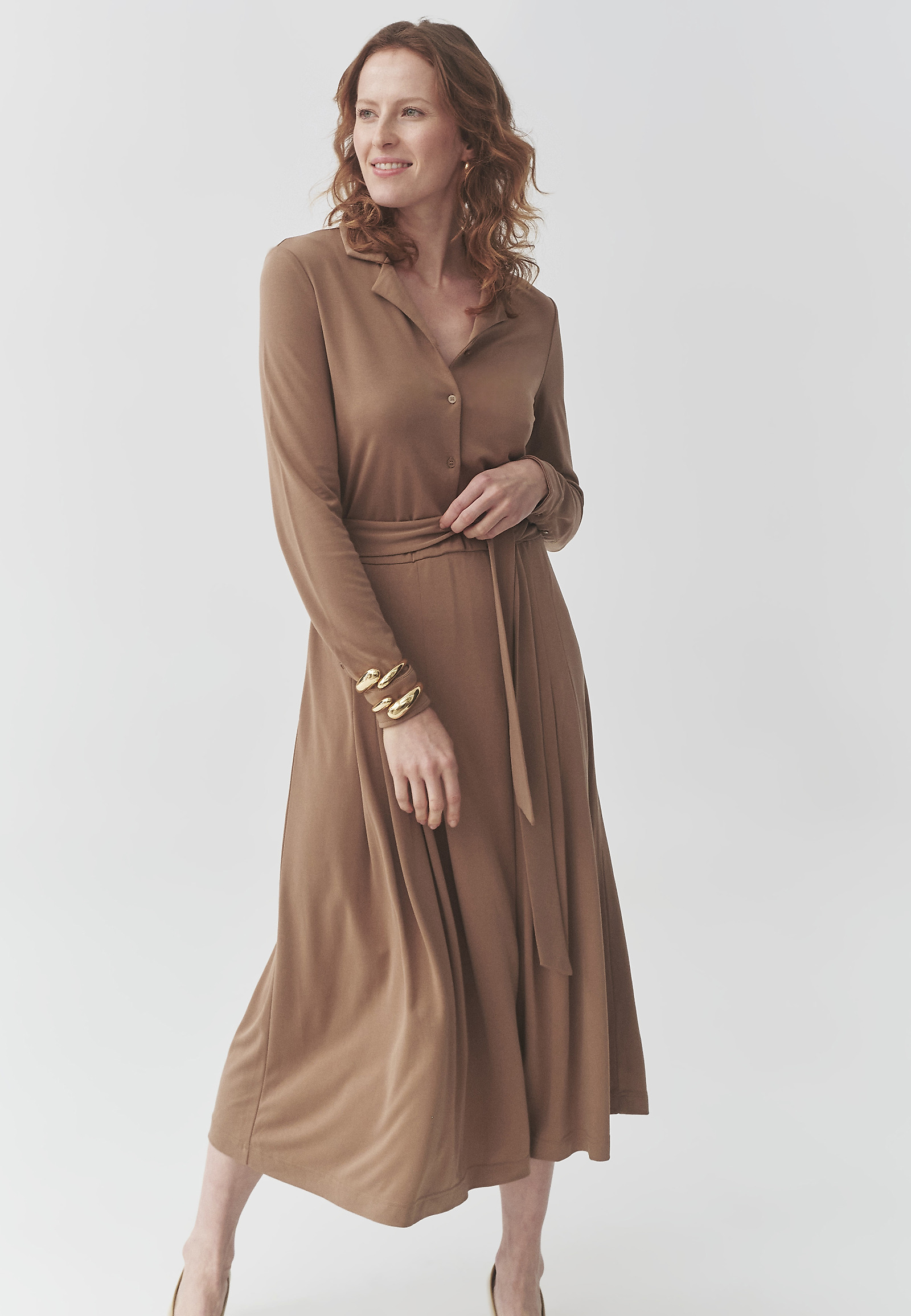 KARAMELLA MIDI RUHA ÖVVEL - SANDY KARAMELLA MIDI RUHA ÖVVEL - SANDY BÉZS 106984