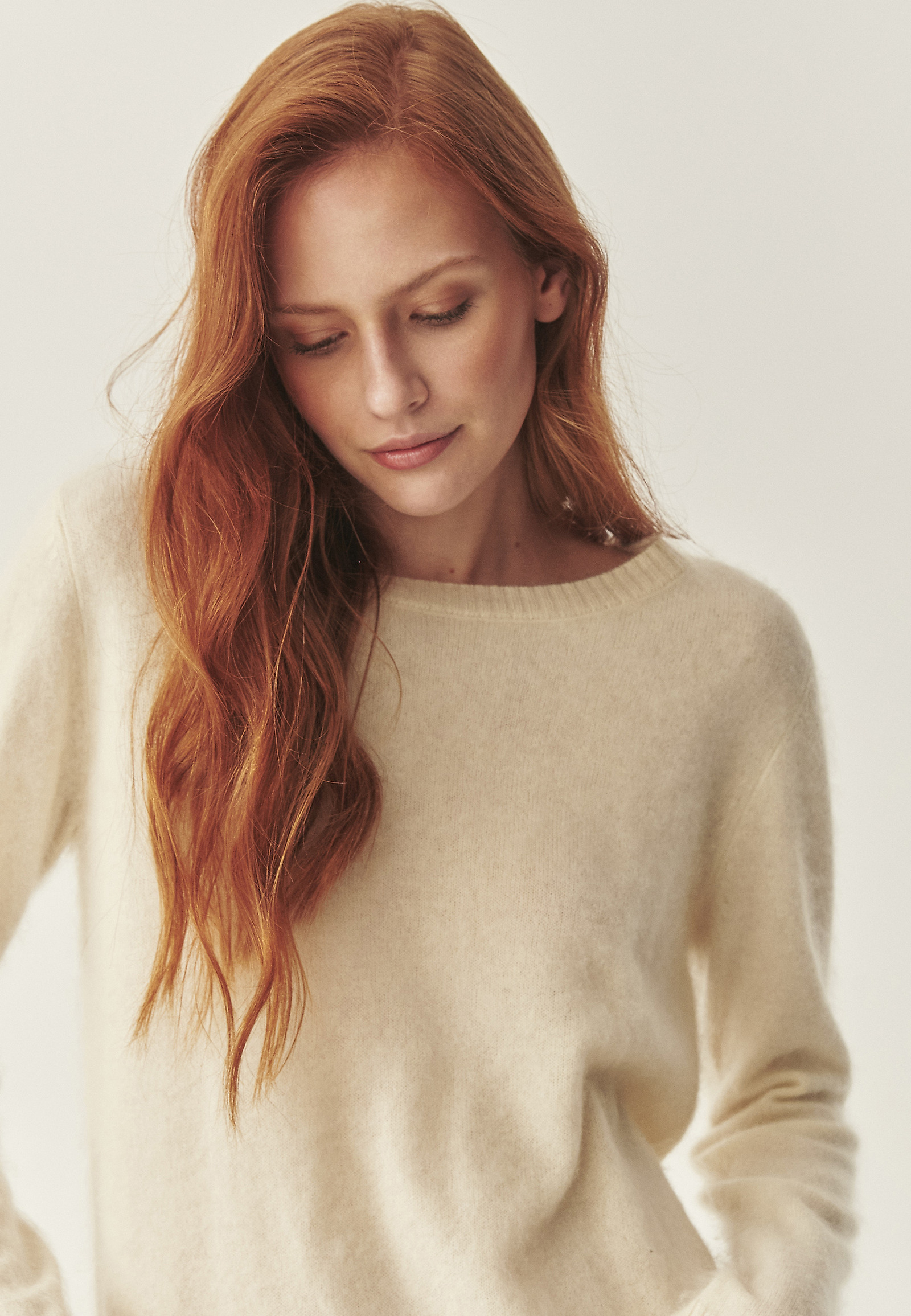WEŁNIANY SWETER - BELLA WEŁNIANY SWETER - BELLA BEŻOWY 116544