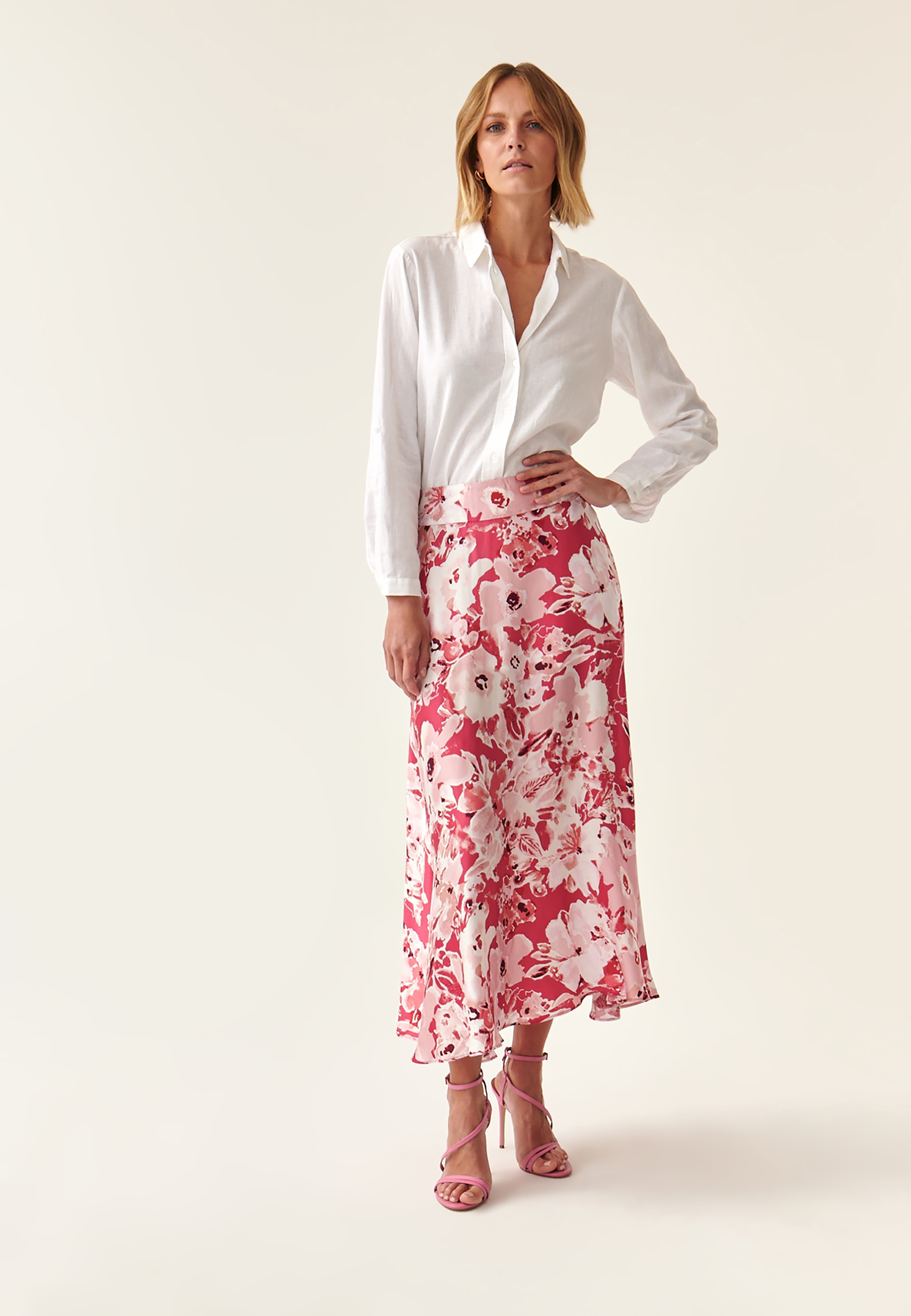 SATYNOWA SPÓDNICA W KWIATOWY DRUK SATI