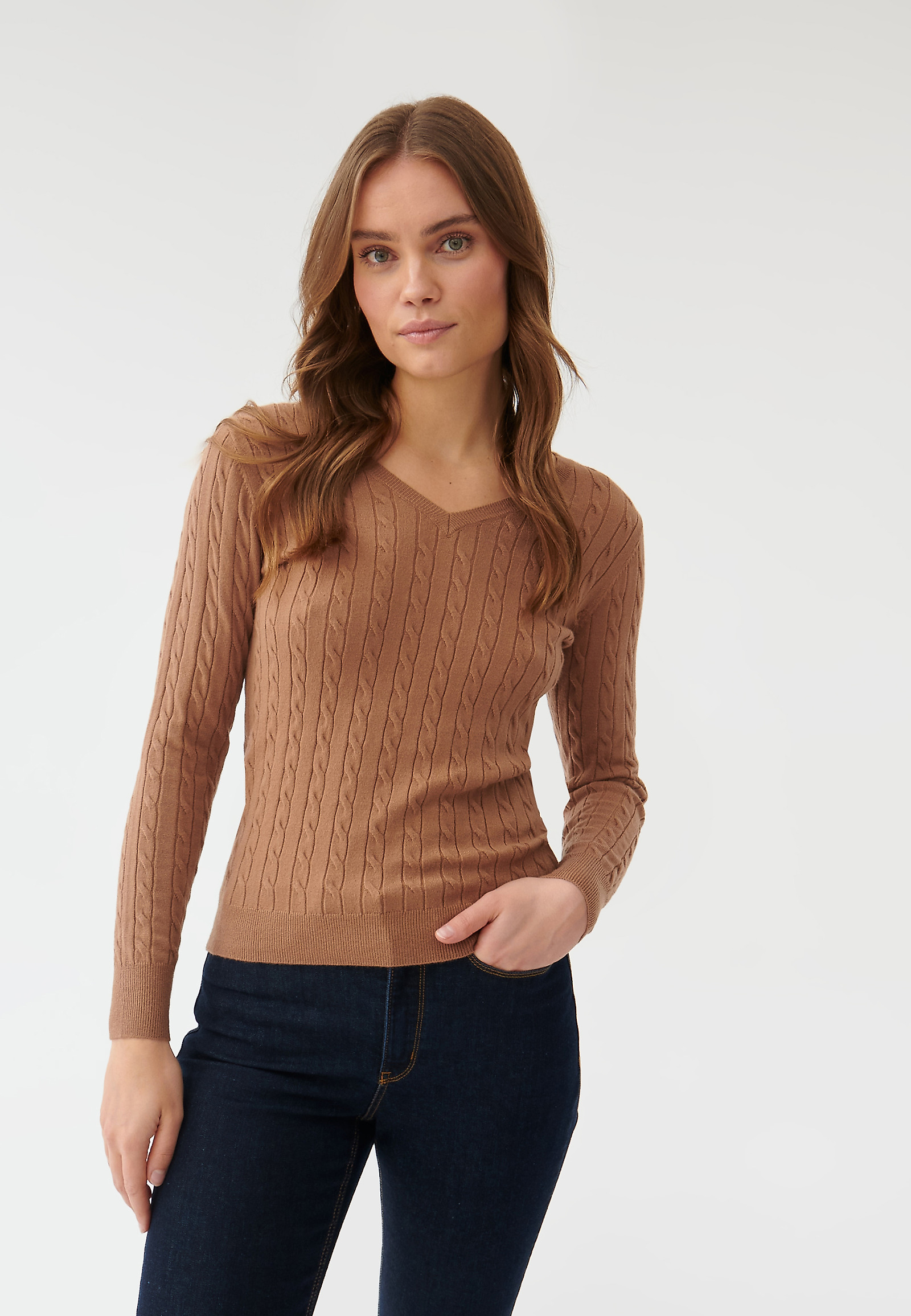 SWETER DAMSKI W SEREK WIRO SWETER DAMSKI W SEREK WIRO BEŻOWY 89438