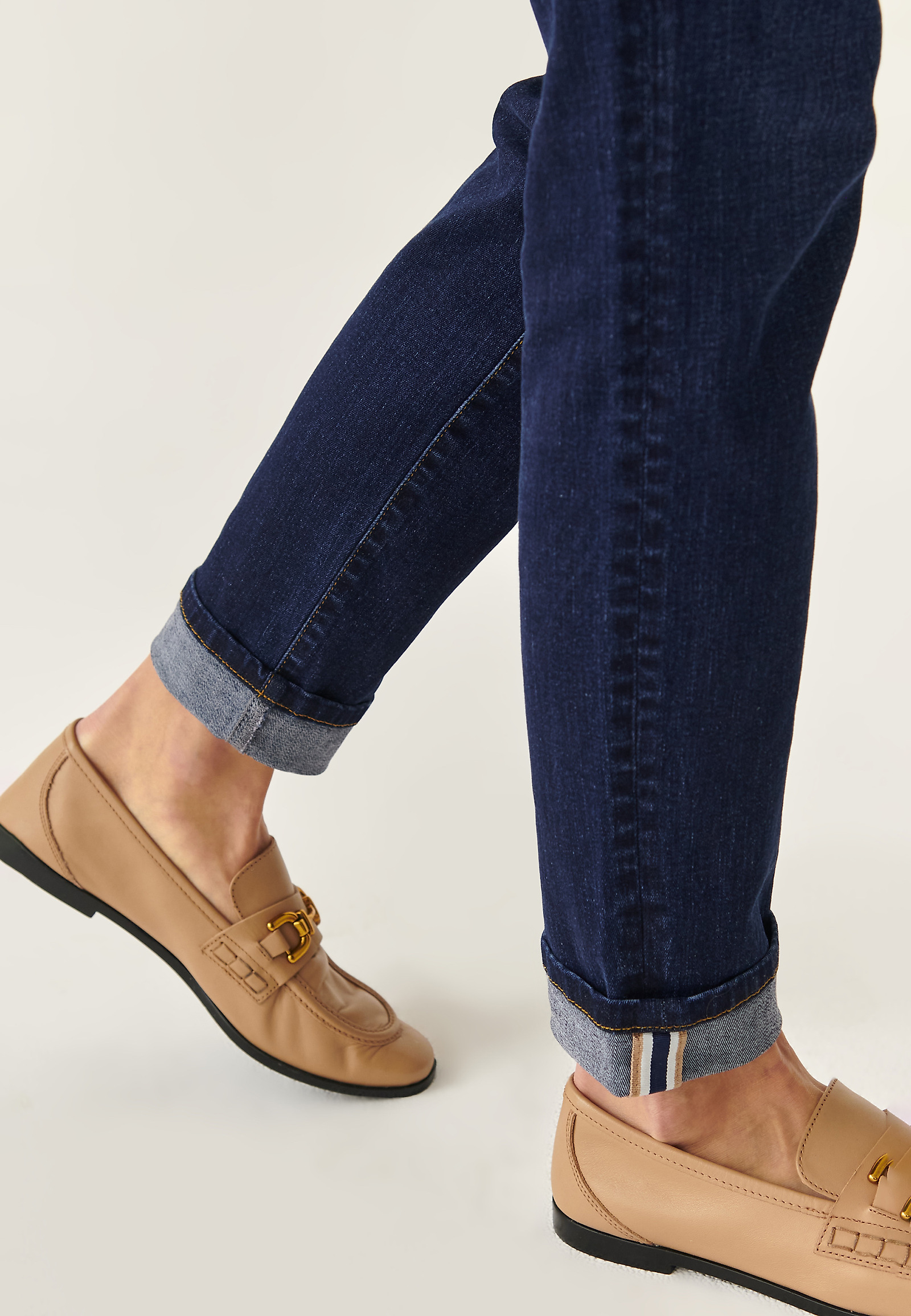 ŽENSKE JEANS HLAČE ALANA ŽENSKE JEANS HLAČE ALANA TEMNO MODRA 85384