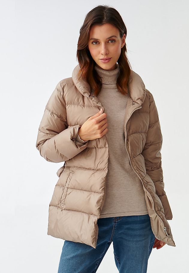 LADIES’ PUFFER JACKET WITH TIE ZOA LADIES’ PUFFER JACKET WITH TIE ZOA BEŻOWY 3