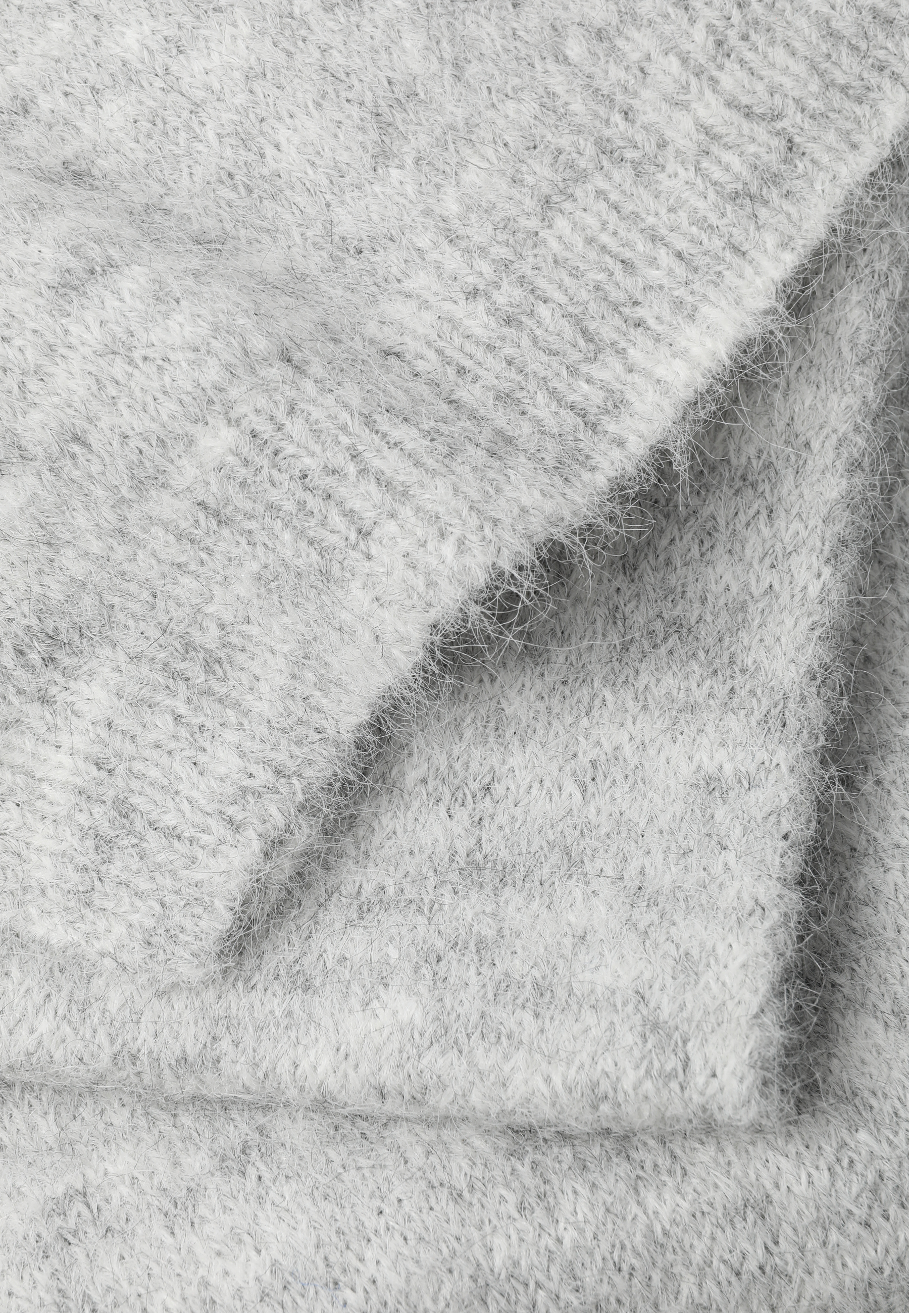 SZALIK Z DOMIESZKĄ WEŁNY - DOVLON SZARY 2