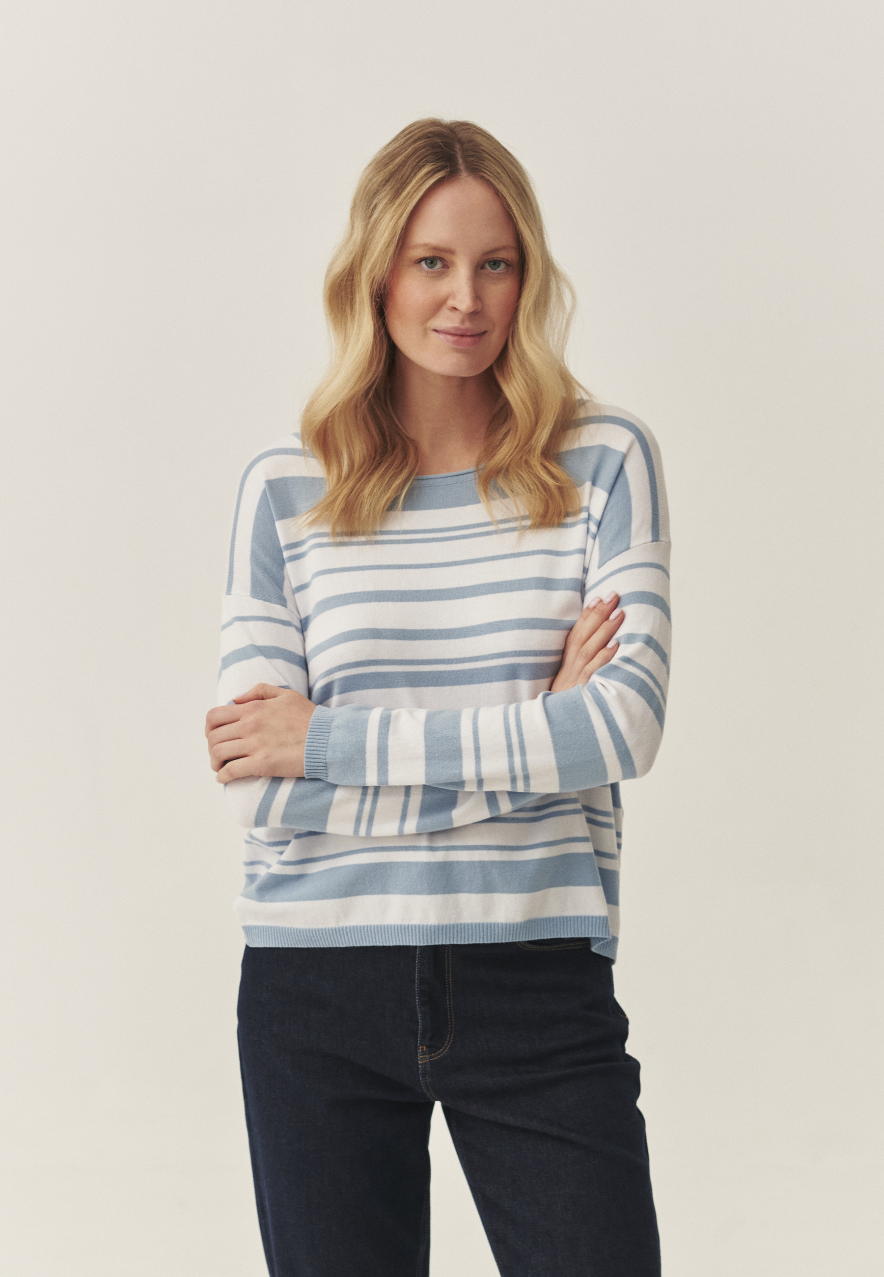 PULOVER DE DAMĂ CU DUNGI NEREGULATE - STRIPPI MULTICOLOR 2