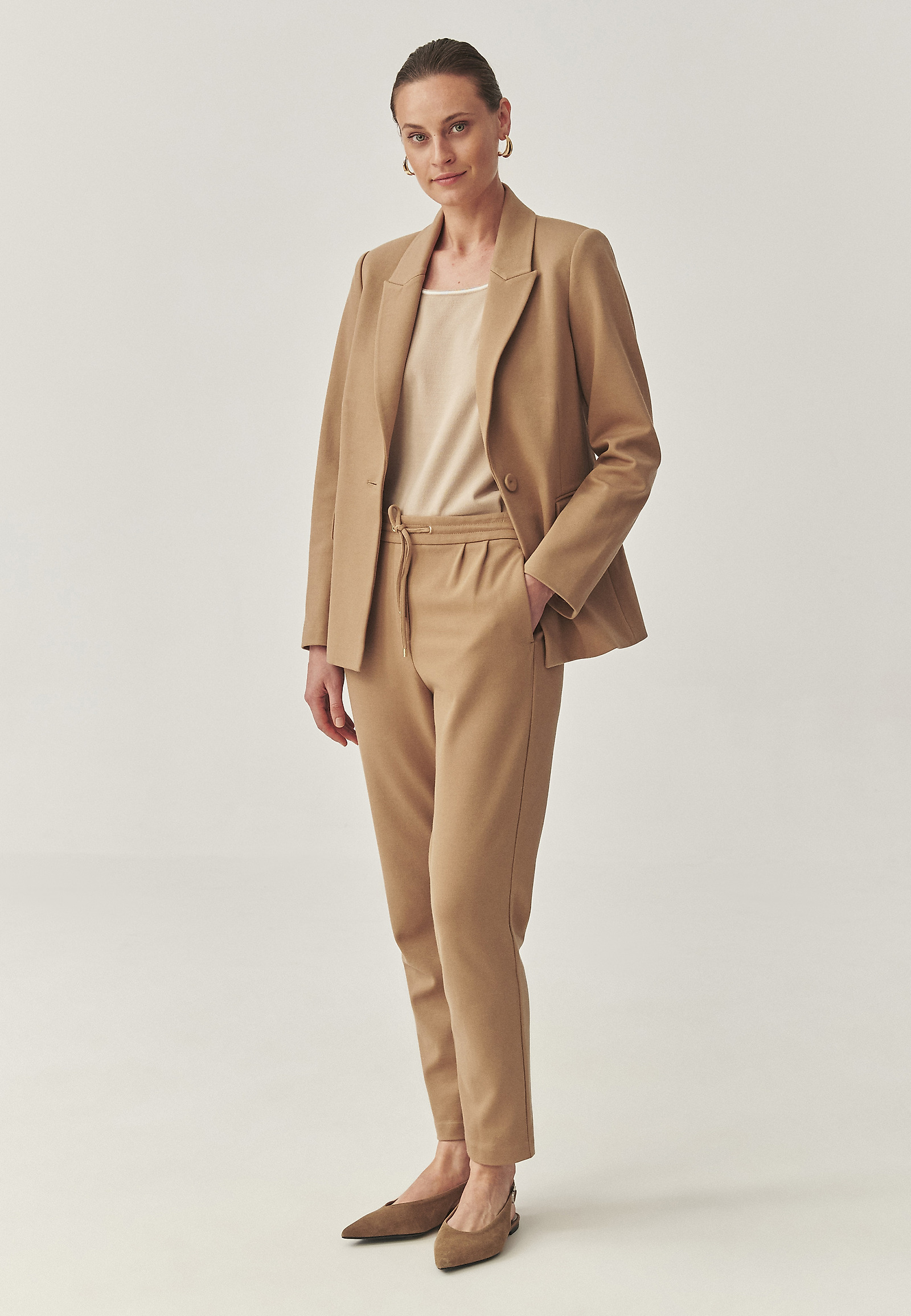 PANTALONI TRICOTAȚI CU TALIE ELASTICĂ - LILOTI PANTALONI TRICOTAȚI CU TALIE ELASTICĂ - LILOTI BEJ 115236