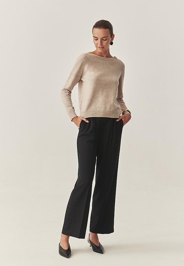 WOOL JUMPER WITH A SUBTLE SHINE - GLORIA WOOL JUMPER WITH A SUBTLE SHINE - GLORIA BÉŽOVÁ 1