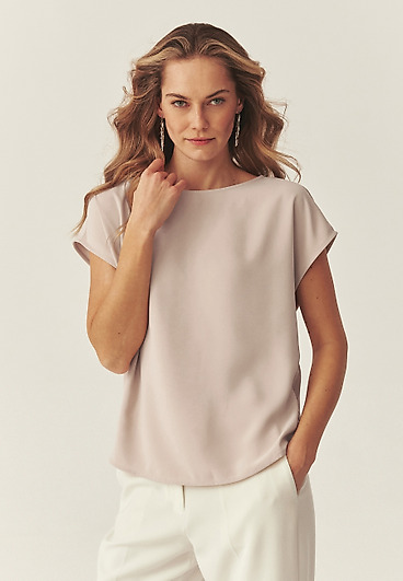 TKANINOWA BLUZKA O MINIMALISTYCZNYM DESIGNIE - VIVIA TKANINOWA BLUZKA O MINIMALISTYCZNYM DESIGNIE - VIVIA