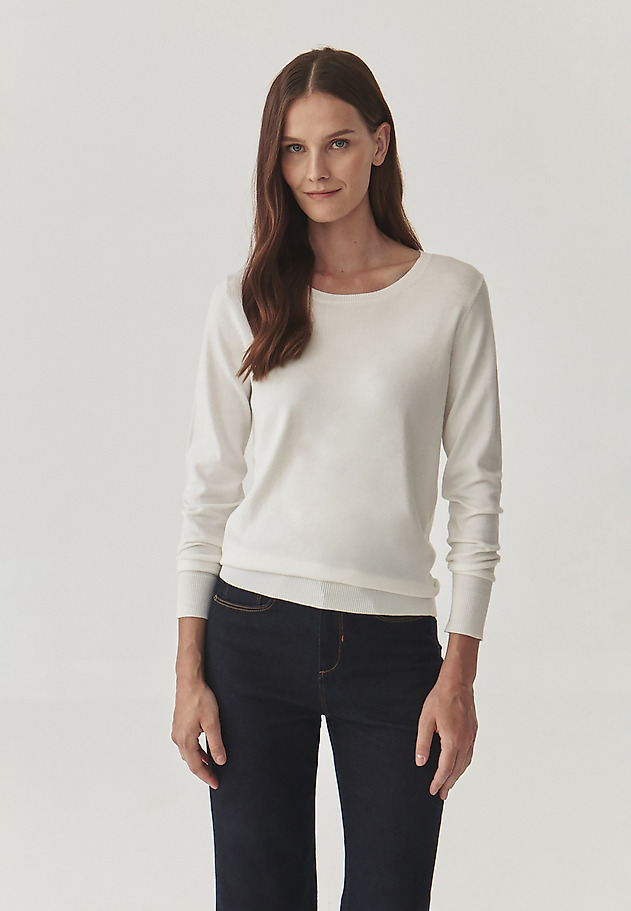 CLASSIC LADIES’ SWEATER WITH ROUND NECKLINE - TESSINI CLASSIC LADIES’ SWEATER WITH ROUND NECKLINE - TESSINI ECRU 3
