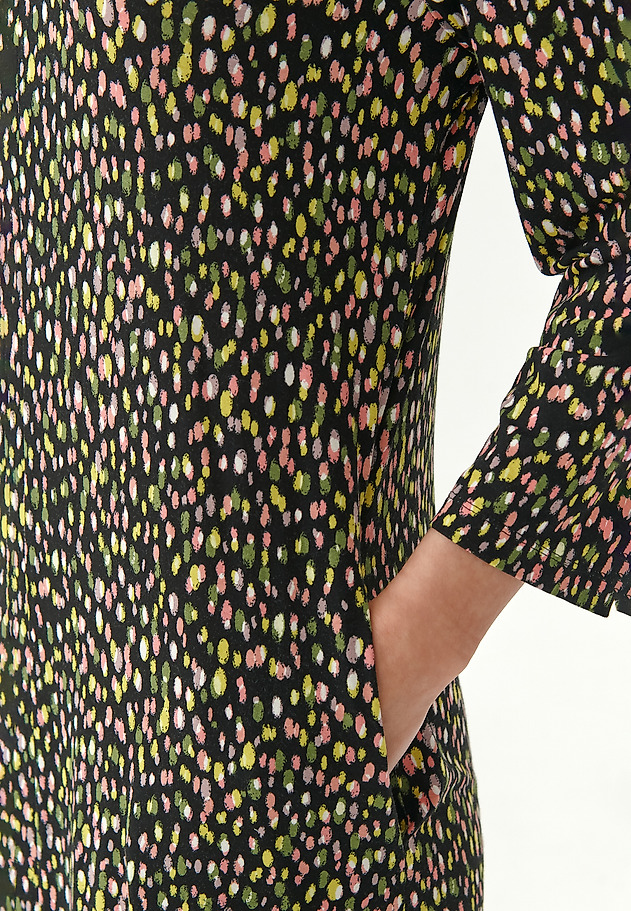 SUKIENKA DAMSKA W FORMIE BOMBKI KOKA SUKIENKA DAMSKA W FORMIE BOMBKI KOKA MULTIKOLOR 3