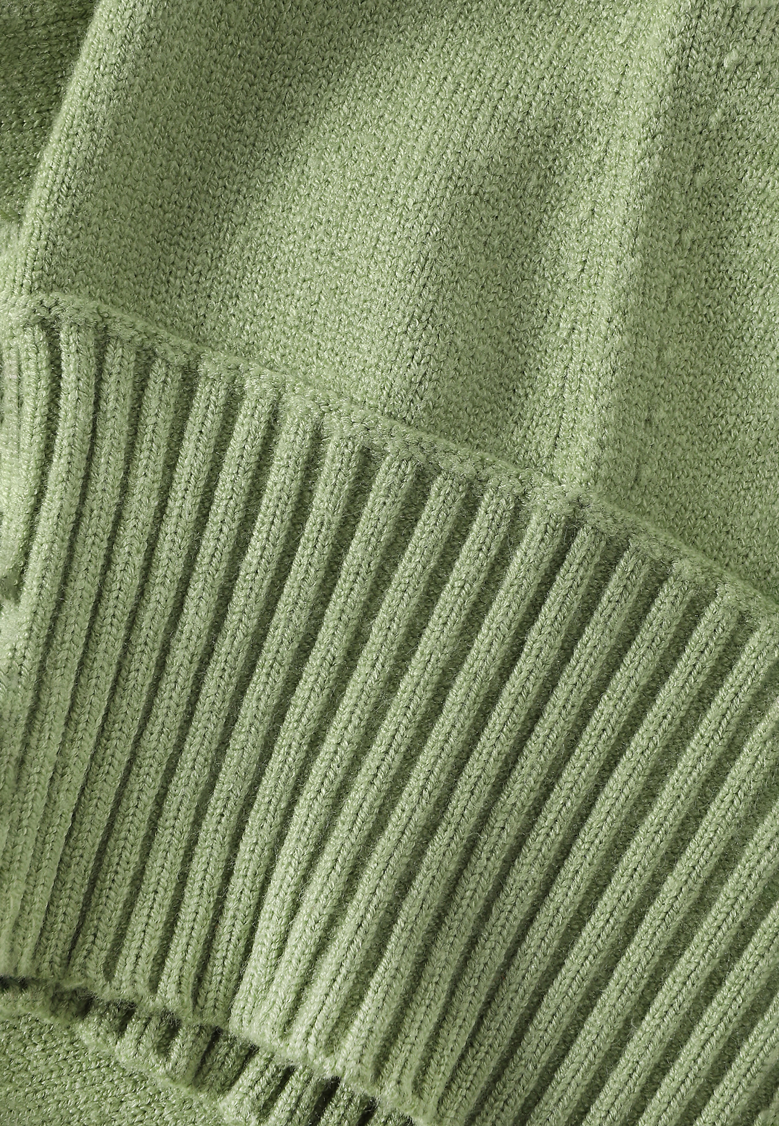 CLASSIC SWEATER WITH A ROUND NECKLINE - ROSIE CLASSIC SWEATER WITH A ROUND NECKLINE - ROSIE GREEN 100995