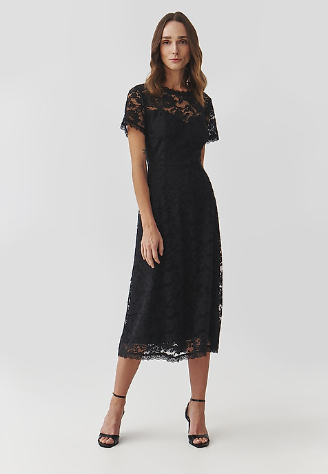 HÁMOS RUHA RÖVID UJJÚ ÉS CSIPKÉS - CINDY FEKETE 2