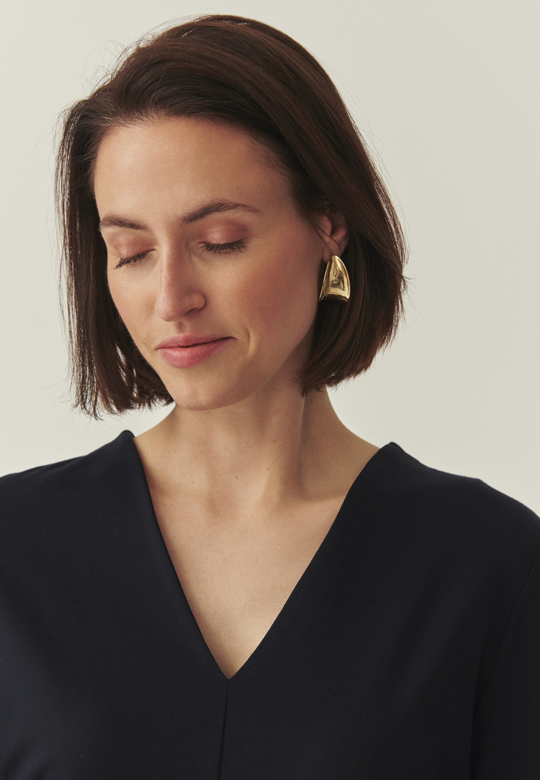 SUKIENKA MIDI Z PASKIEM - BOMI GRANATOWY 2