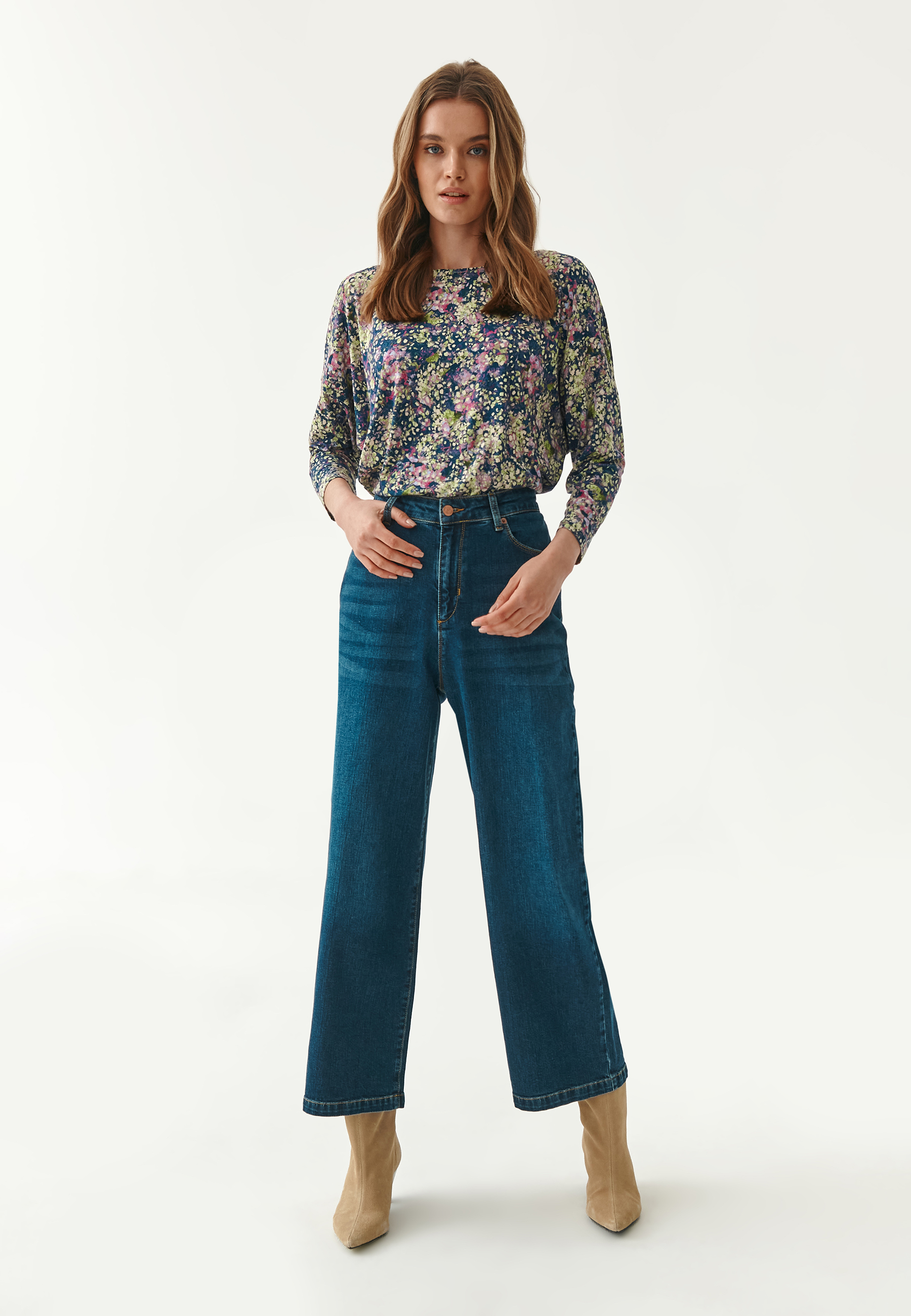 BLUZKA DAMSKA W PRINT KWIATOWY DOROTEA