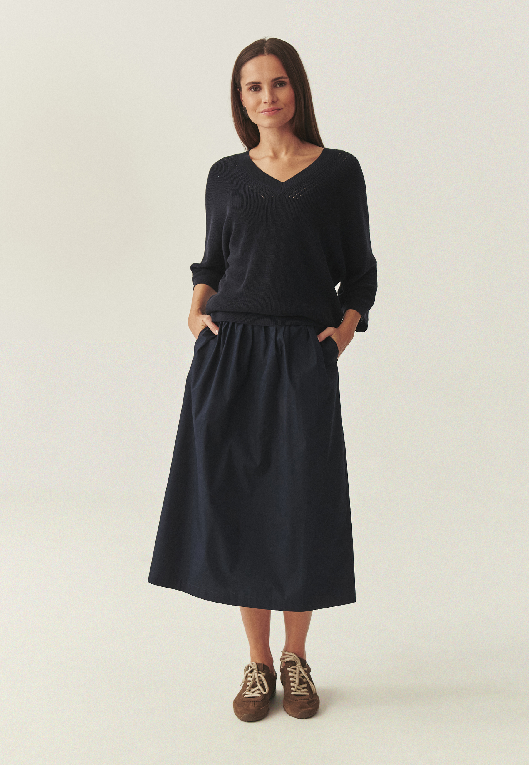 SWOBODNY SWETER - NEZARA