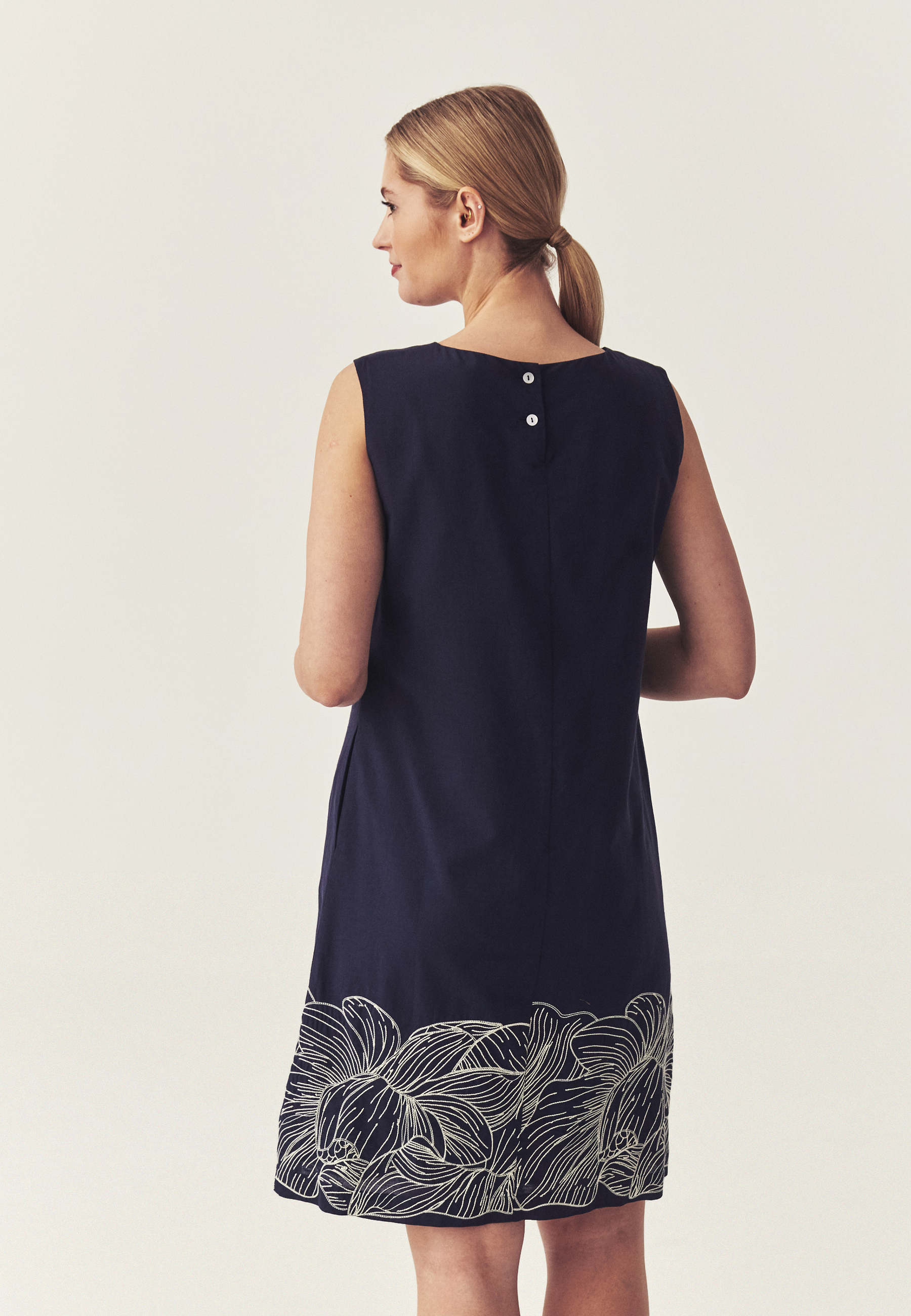 BAWEŁNIANA SUKIENKA Z AUTORSKIM WZOREM - MEAVE 1 GRANATOWY 2