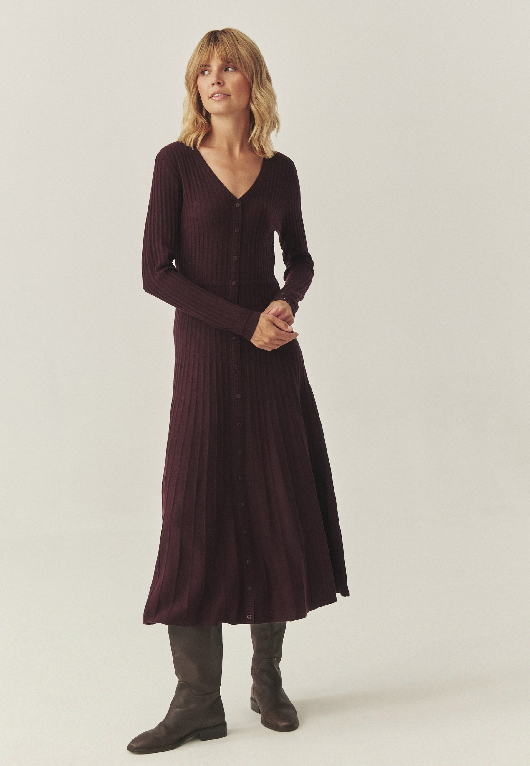 FLARED MIDI OBLEKA Z VOLNO - NITANA RDEČA 2