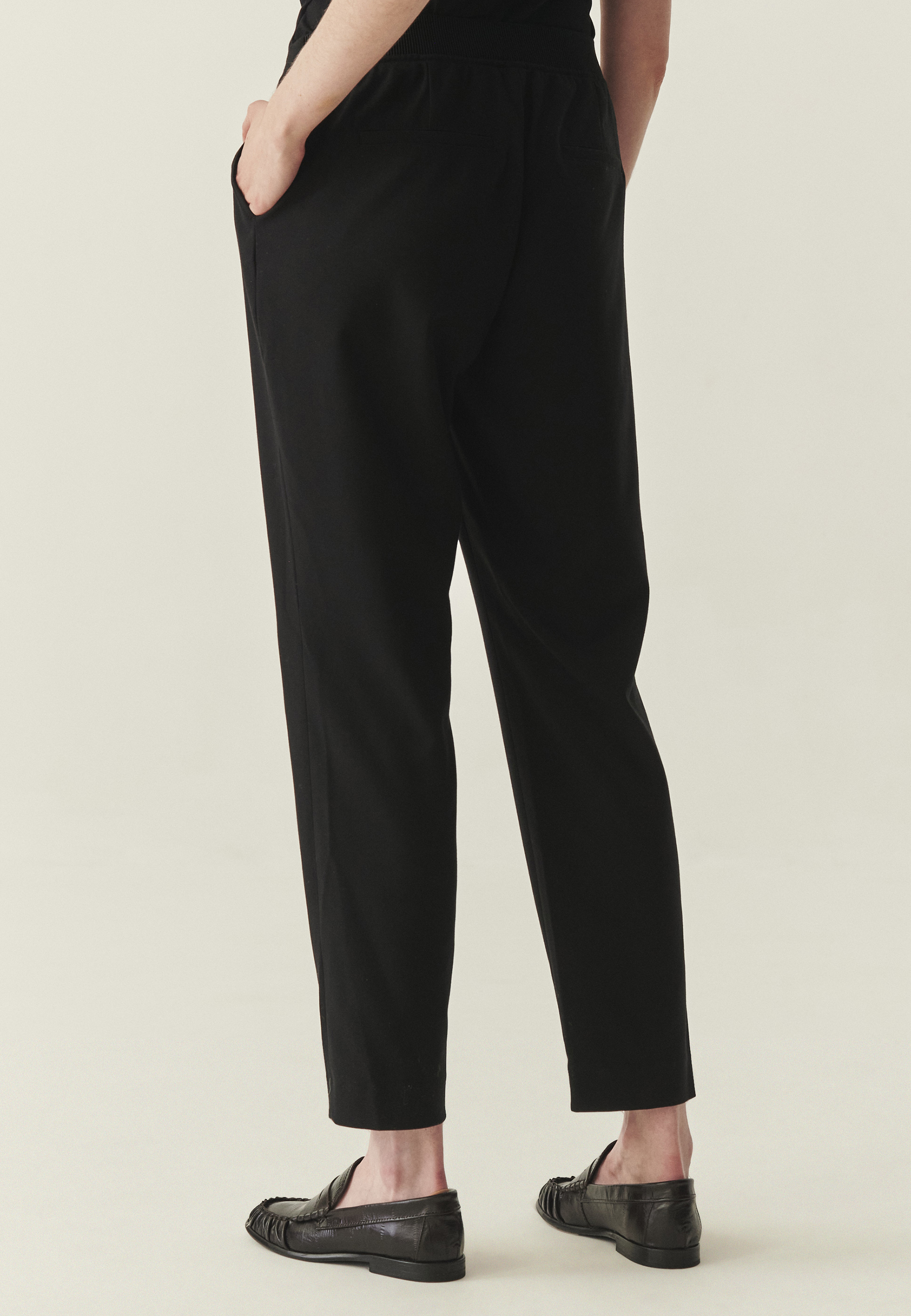 TKANINOWE SPODNIE Z PROSTĄ NOGAWKĄ - OLIA 3 CZARNY 2