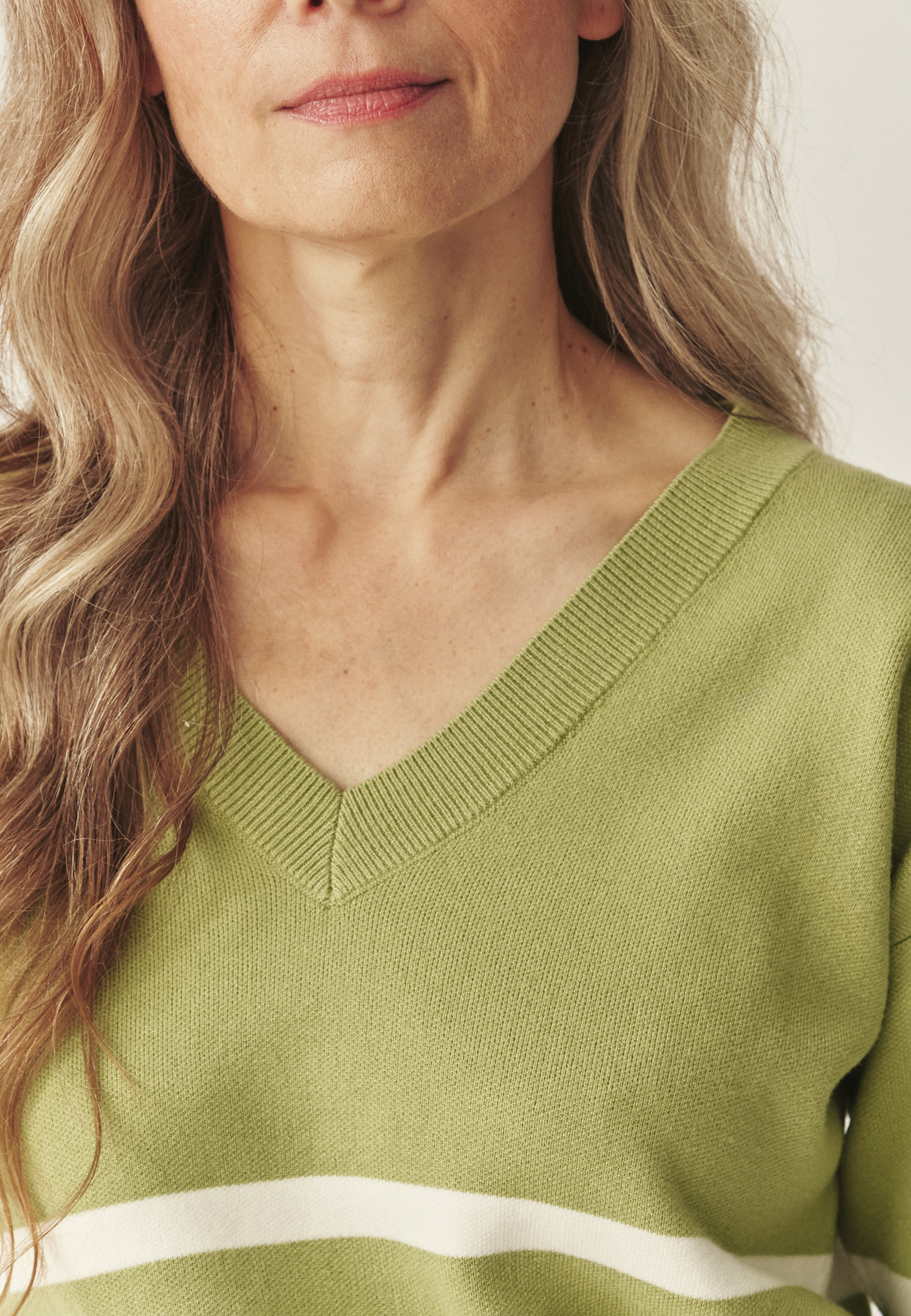 PULOVER DE DAMĂ ÎN DUNGI - ELIANA VERDE 2