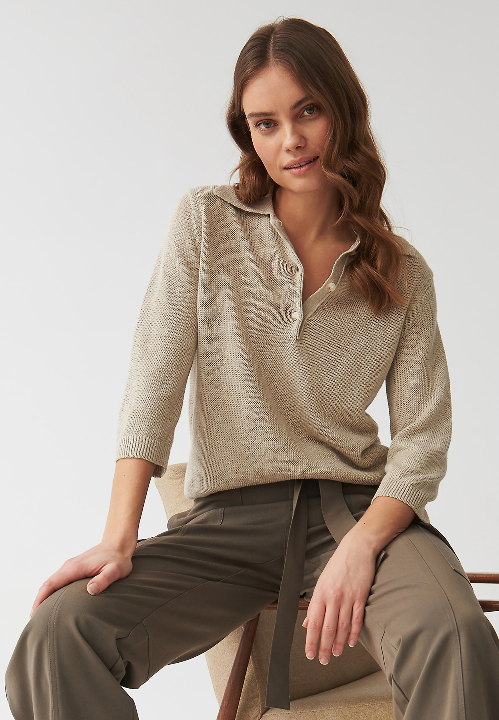 LADIES’ LINEN SWEATER WITH A COLLAR - TASZKA LADIES’ LINEN SWEATER WITH A COLLAR - TASZKA BEIGE 95975