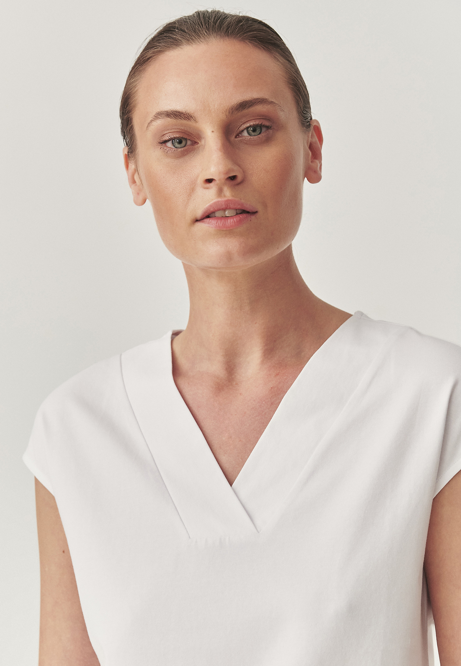 KLASIČNA BOMBAŽNA BLUZA - NAVIX KLASIČNA BOMBAŽNA BLUZA - NAVIX BELA 113528