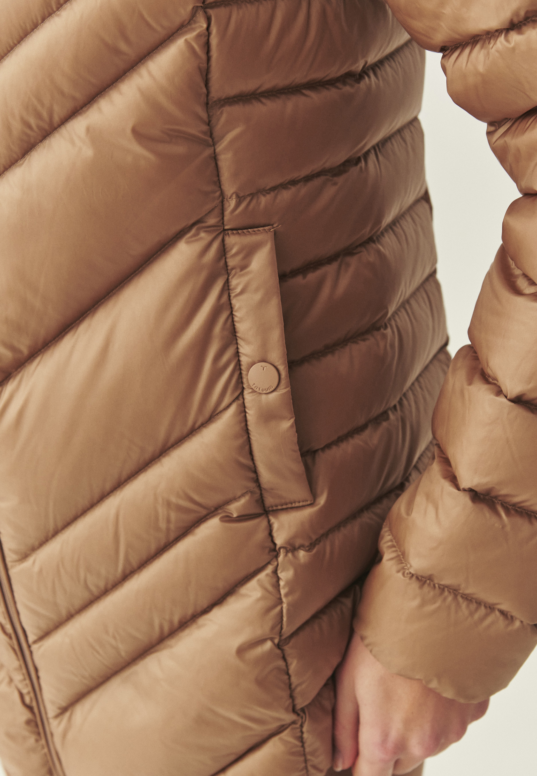 PUCHOWA KURTKA Z KAPTUREM - ATIKA BEŻOWY 2