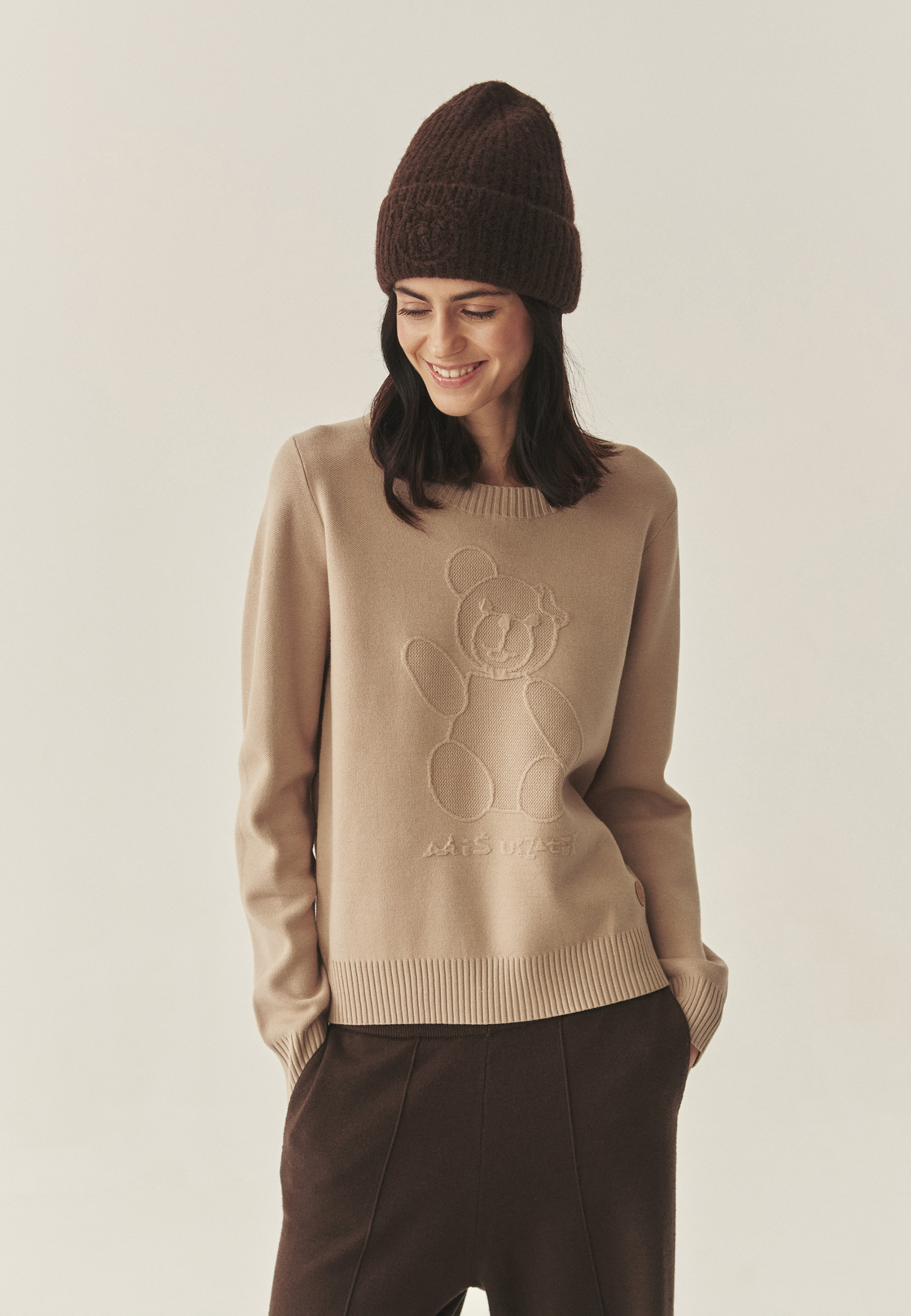 CASUALOWY SWETER Z MISIEM USZATKIEM - CLOUDY BEŻOWY 2