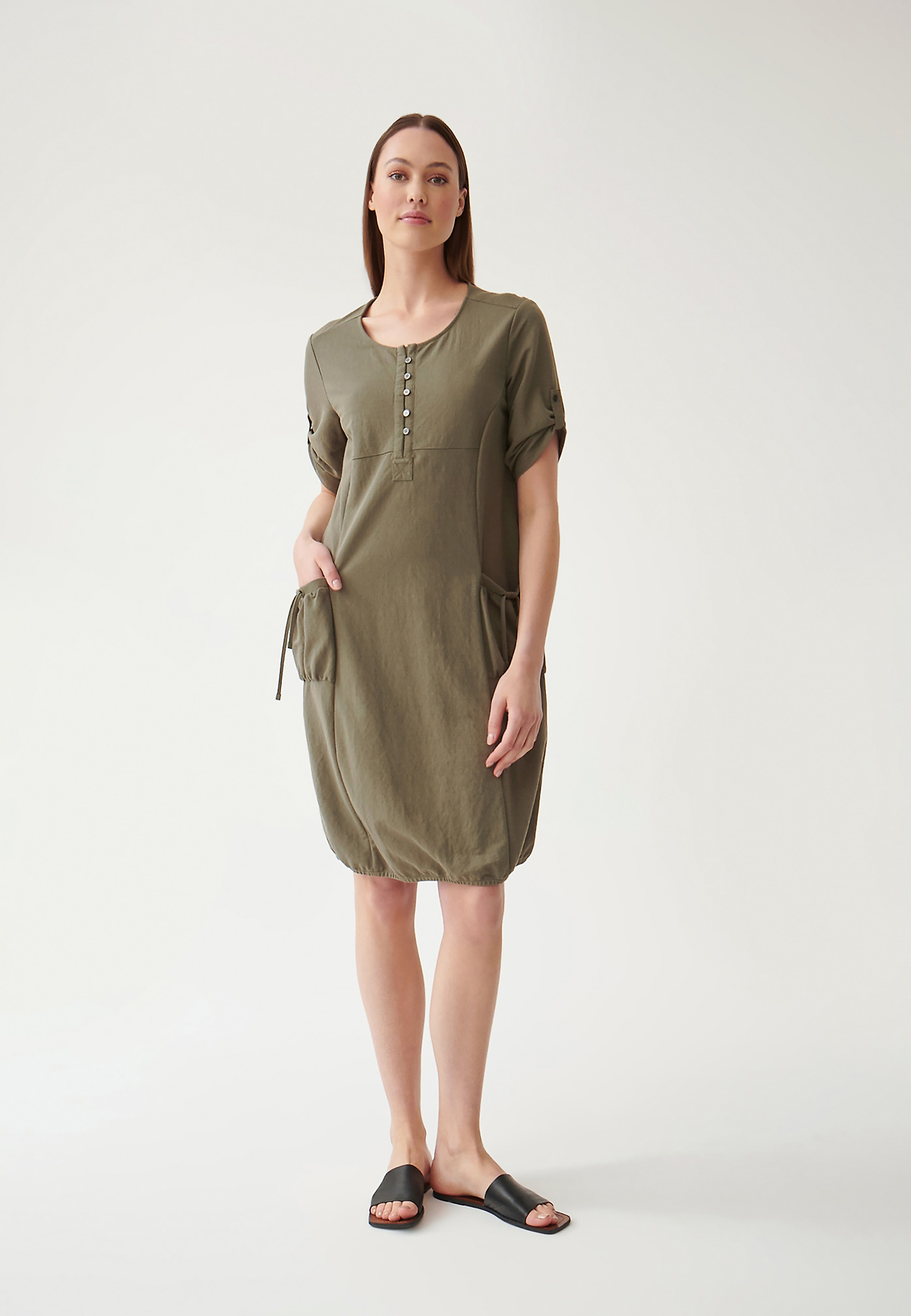 SUKIENKA DZIANINOWA DO KOLAN LINIA SUKIENKA DZIANINOWA DO KOLAN LINIA KHAKI 89275