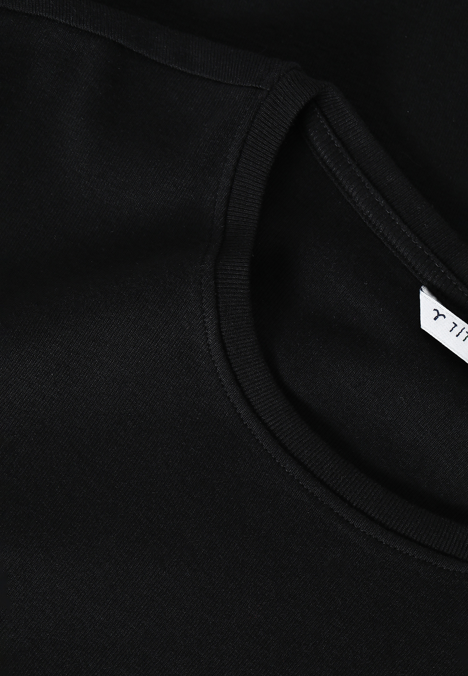 T-SHIRT DAMSKI DZIANINOWY Z DŁUGIM RĘKAWEM BASIA T-SHIRT DAMSKI DZIANINOWY Z DŁUGIM RĘKAWEM BASIA CZARNY 94037