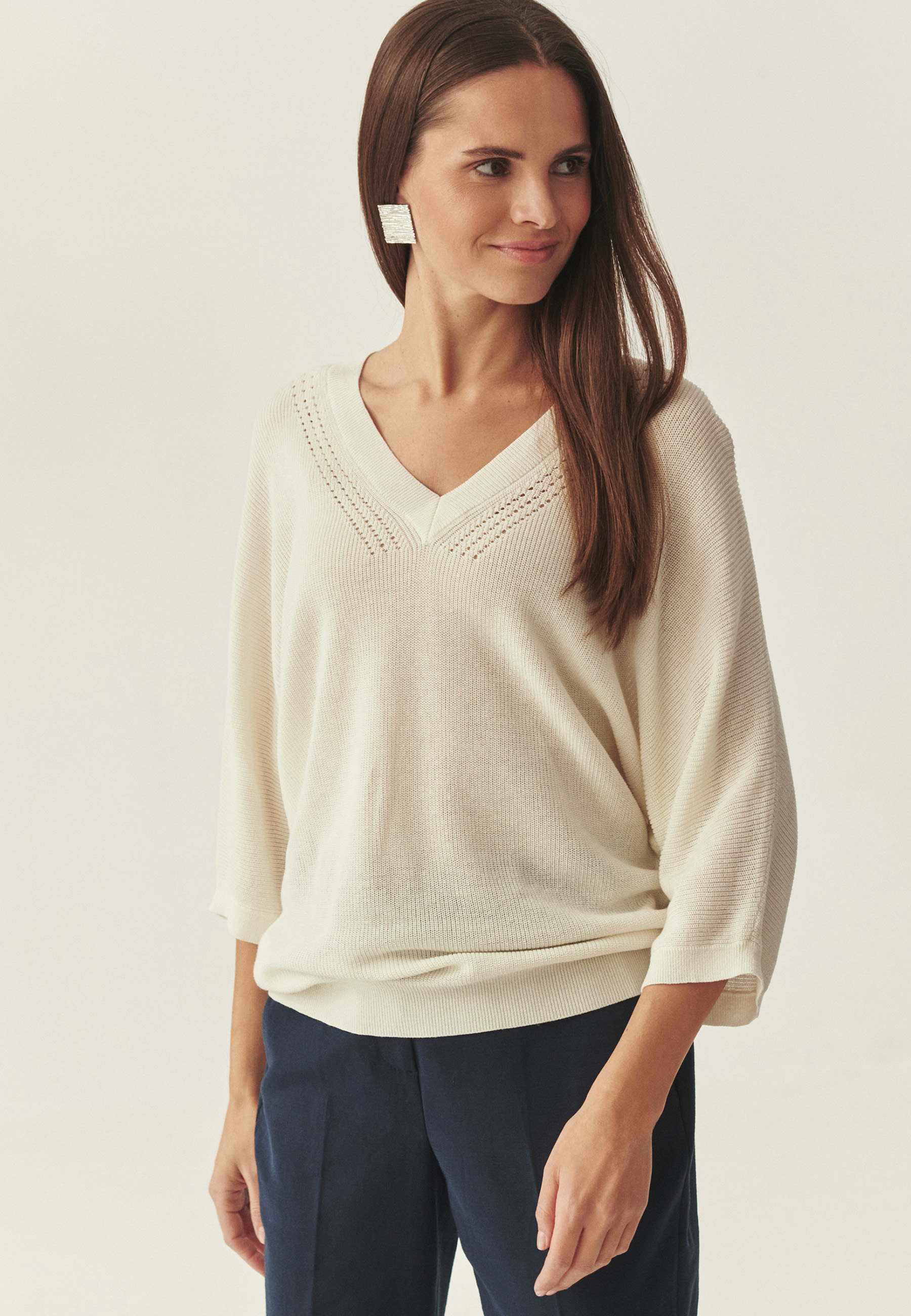 SWOBODNY SWETER - NEZARA