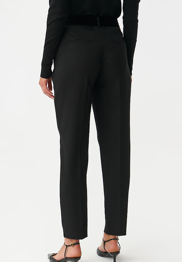 LADIES’ TROUSERS WITH A VELVET BELT MALANA LADIES’ TROUSERS WITH A VELVET BELT MALANA CZARNY 3