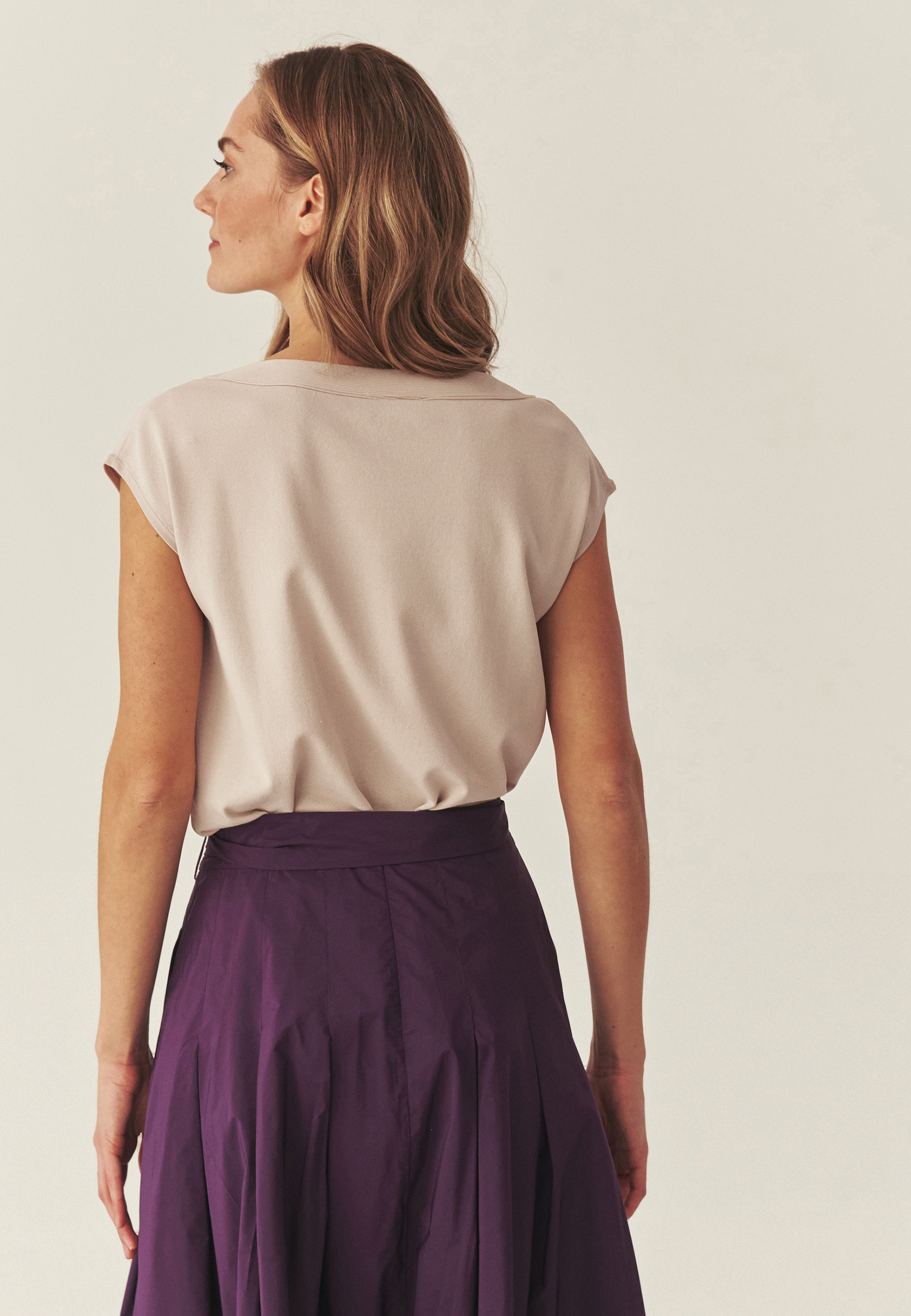 DZIANINOWA BLUZKA Z WISKOZĄ - KANDA BEŻOWY 2