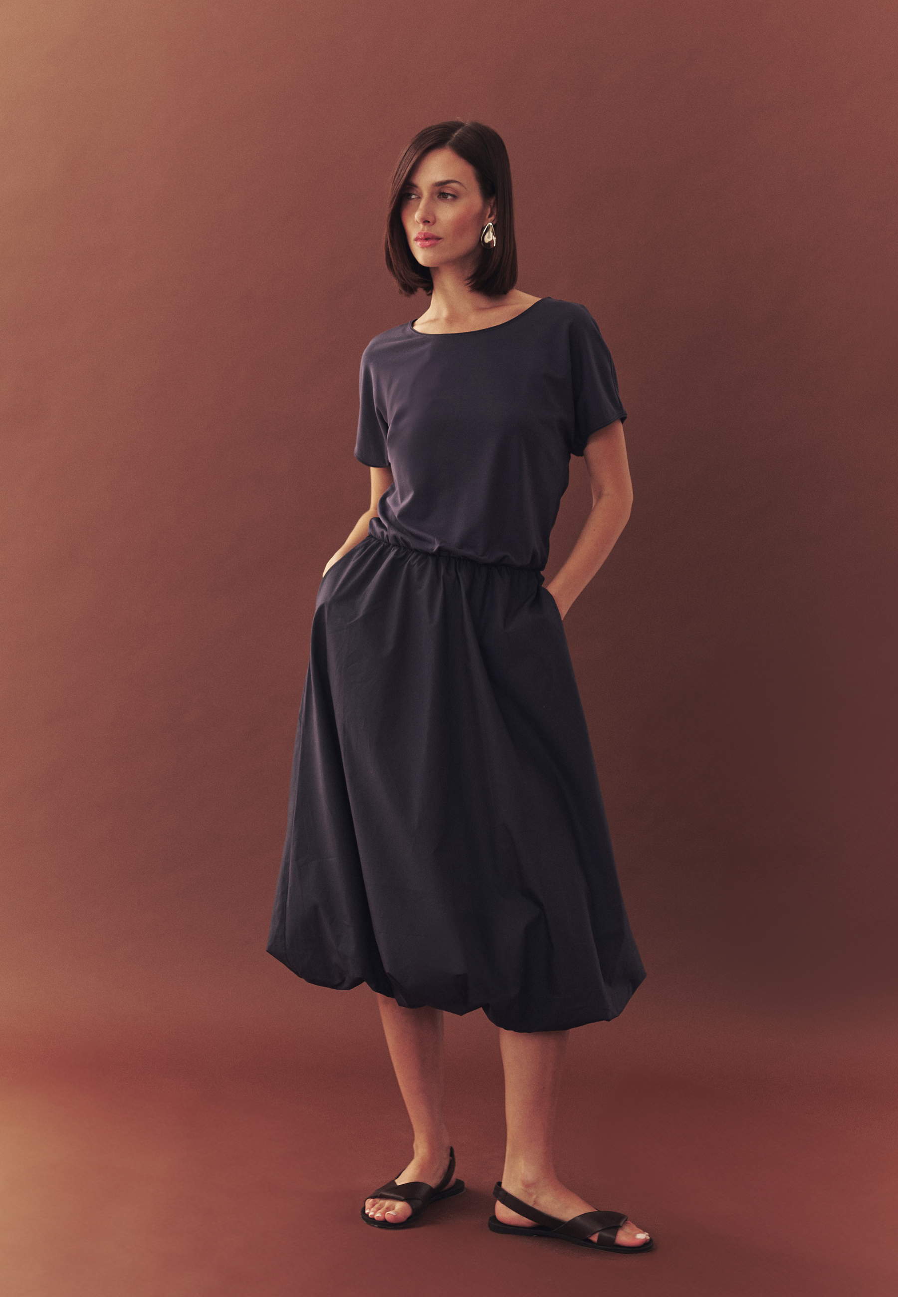 BALÓNOVÉ ŠATY Z KOMBINOVANÉHO MATERIÁLU – SELIJO