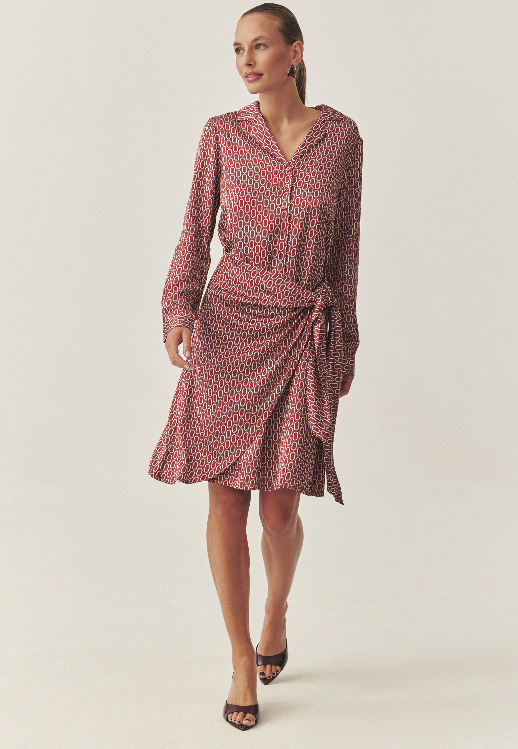 OBLEKA IZ VISKOZE S SRAJČNIM KROJEM IN AVTORSKIM VZORCEM - ZAMORA VEČBARVNA 2