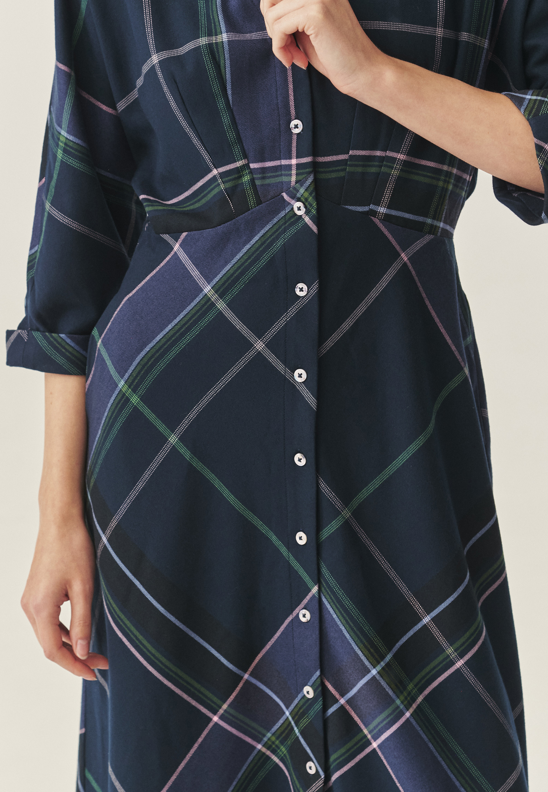 OBLEKA IZ KVAČKANE TKANINE S 3/4 ROKAVI - SAMOTALI VEČBARVNA 2