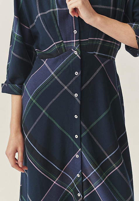ROCHIE EVAZATĂ DIN ȚESĂTURĂ ÎN CAROURI CU MÂNECI 3/4 — SAMOTALI MULTICOLOR 2