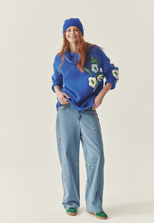 LOOSE-FIT SWEATER WITH FLORAL PATTERN- ASAMI LOOSE-FIT SWEATER WITH FLORAL PATTERN- ASAMI BLUE 4