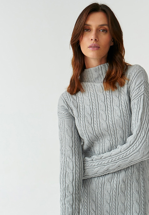 PLETENÉ ŠATY S VRKOČOVOU VÄZBOU WENWI SIVÁ 2