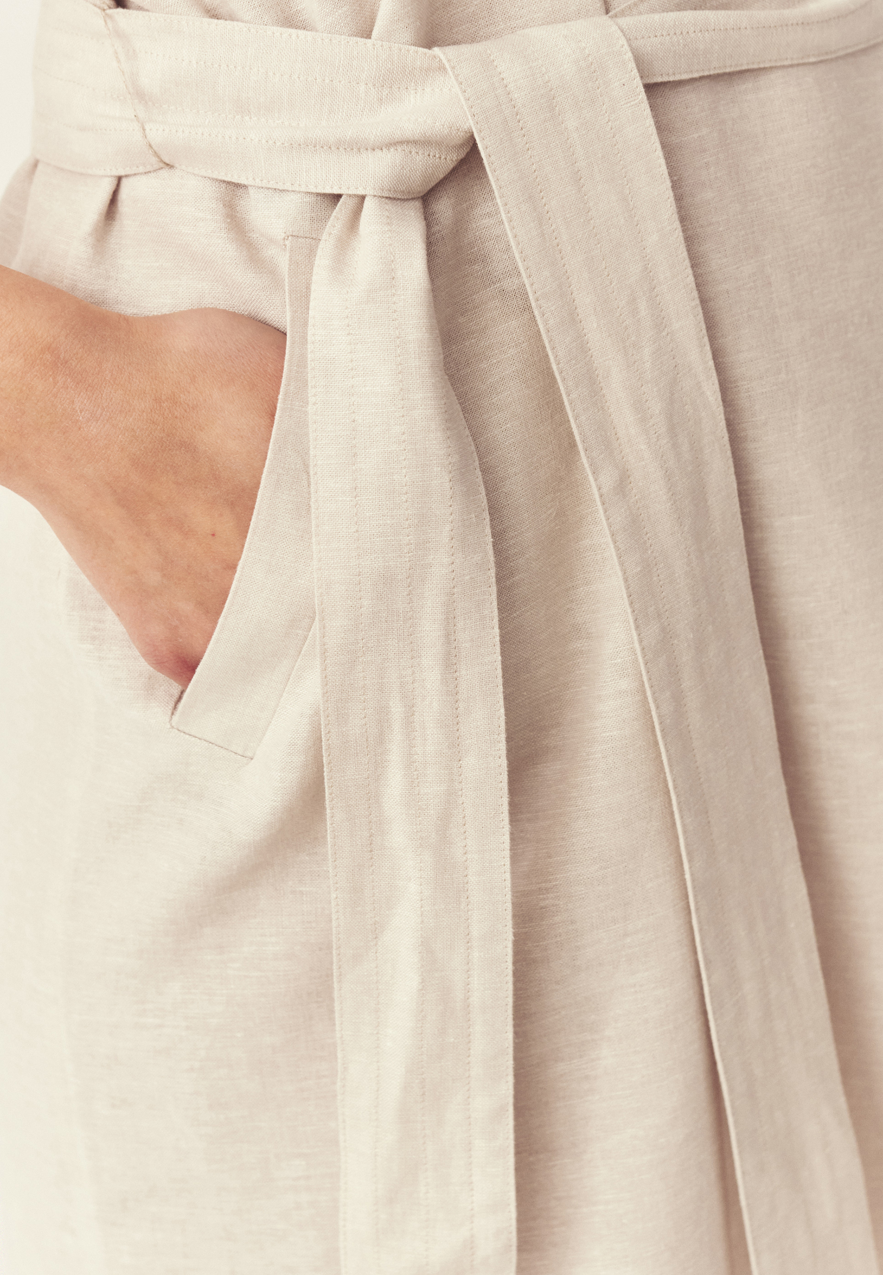 ŠATY SE LNEM – JUKITA