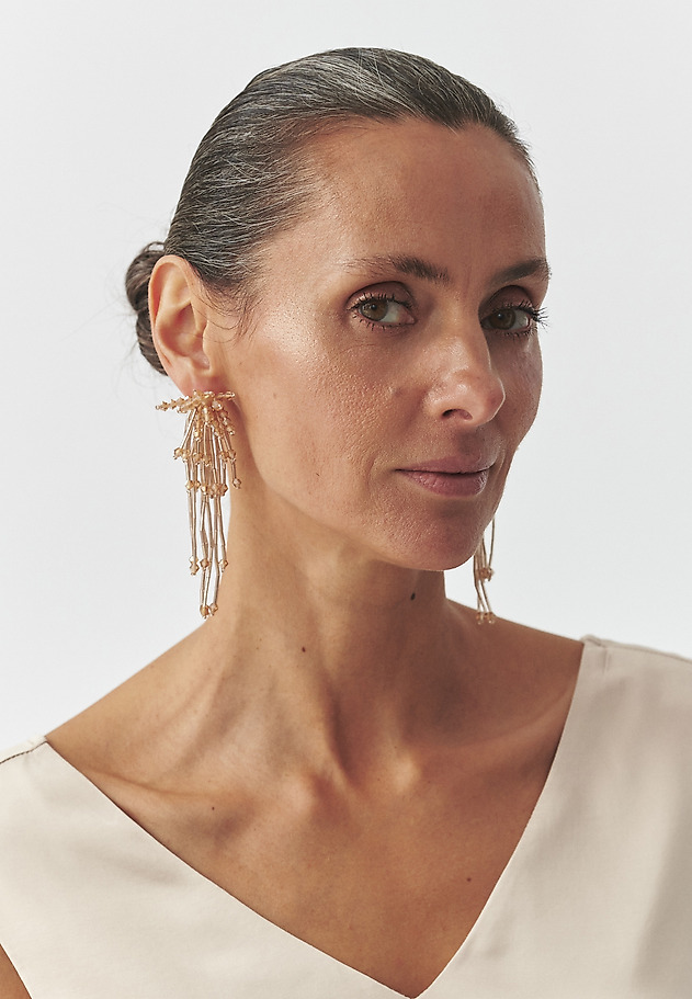 LONG BEADED EARRINGS — CORALY LONG BEADED EARRINGS — CORALY BEŻOWY 1