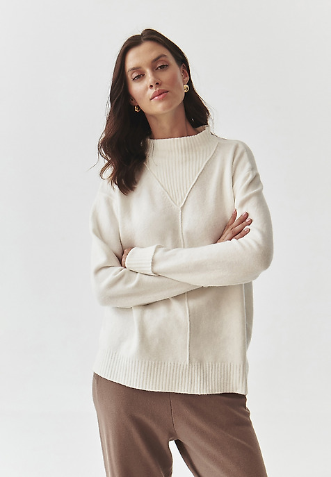 LADIES' LOOSE-FITTING JUMPER WITH HALF TURTLENECK AND STRUCTURED EMBELLISHMENT — PARKER ECRU 2