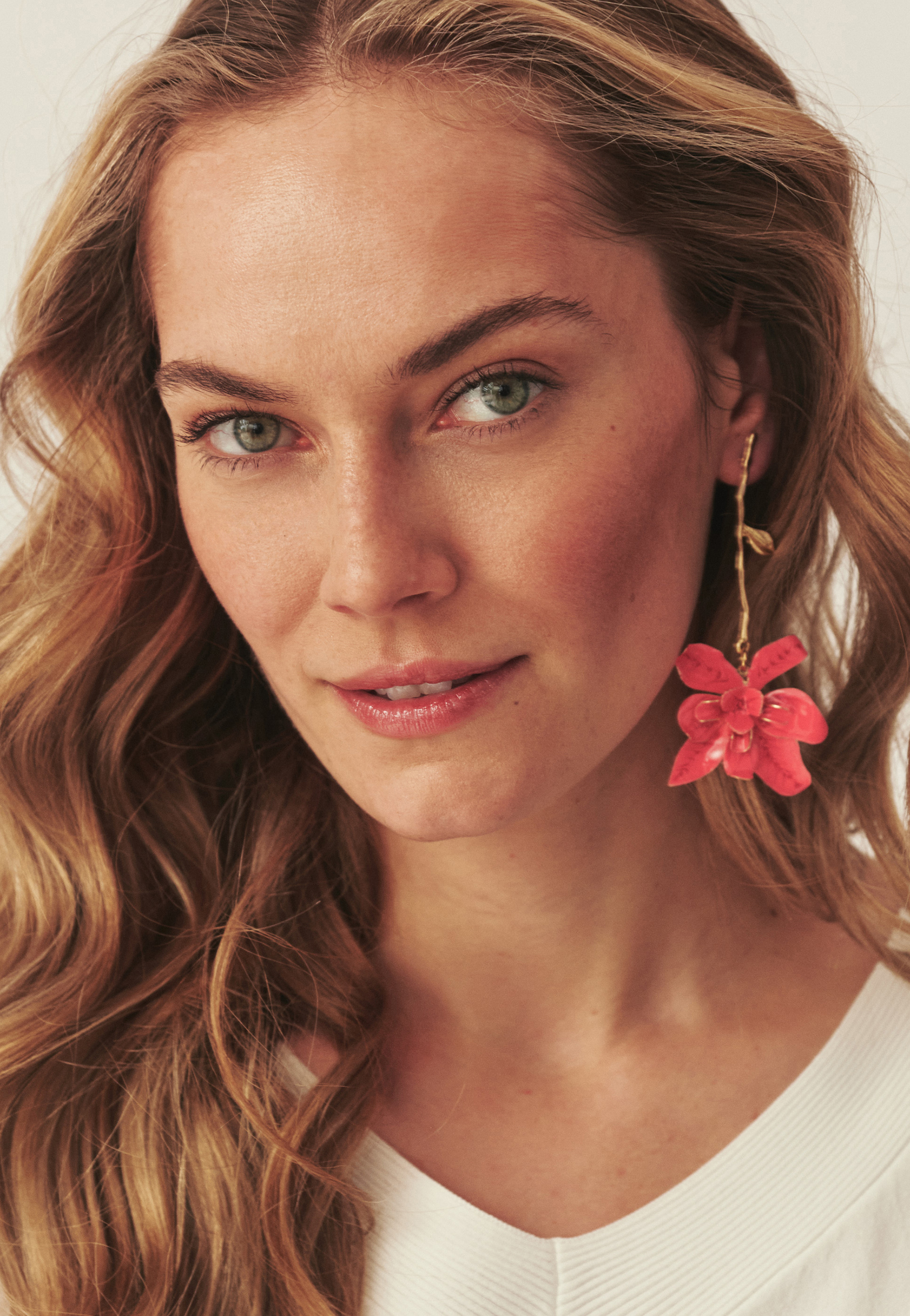 NÁUŠNICE S ROSTLINNÝM MOTIVEM – ROMILIA