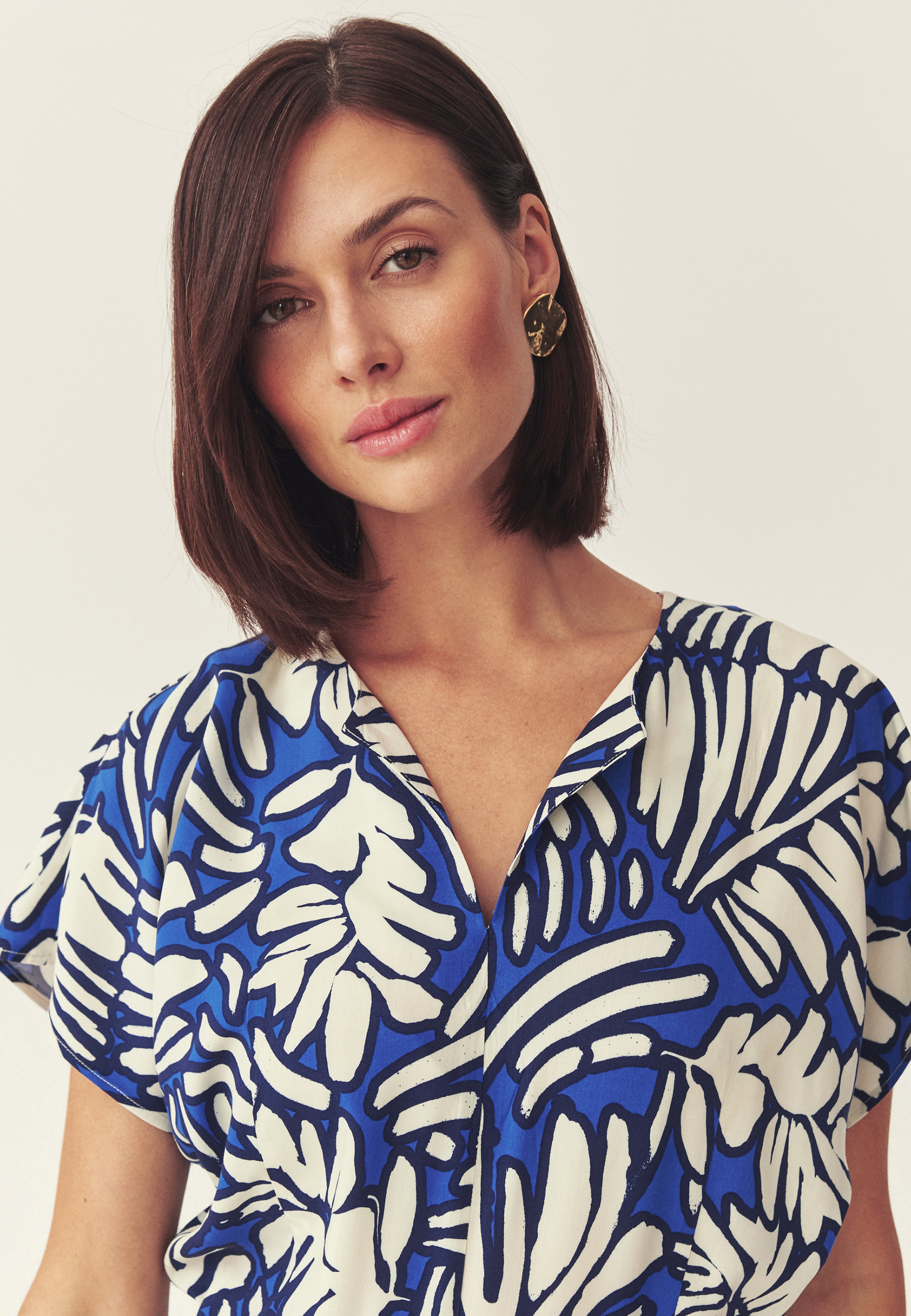 LÁTKOVÉ ŠATY S ORIGINÁLNYM VZOROM – TIKINI MODRÁ 2