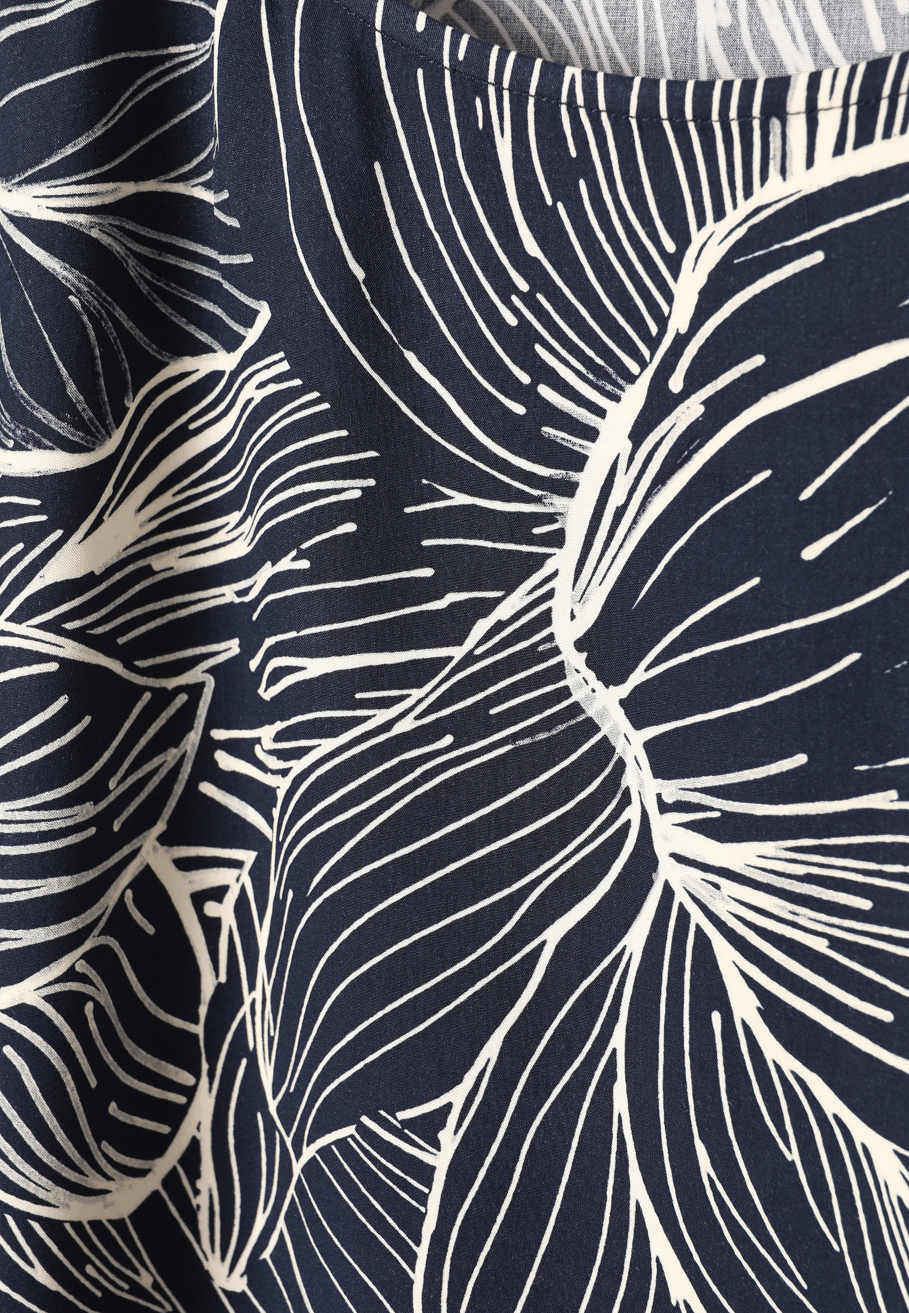 WZORZYSTA BLUZKA Z WISKOZĄ LENZING™ ECOVERO™ -  OMA 1