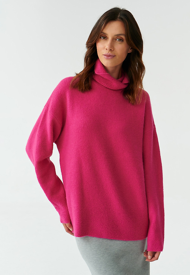 OVERSIZED LADIES’ SWEATER WITH A TURTLENECK WAMKO 1 OVERSIZED LADIES’ SWEATER WITH A TURTLENECK WAMKO 1 RÓŻOWY 3